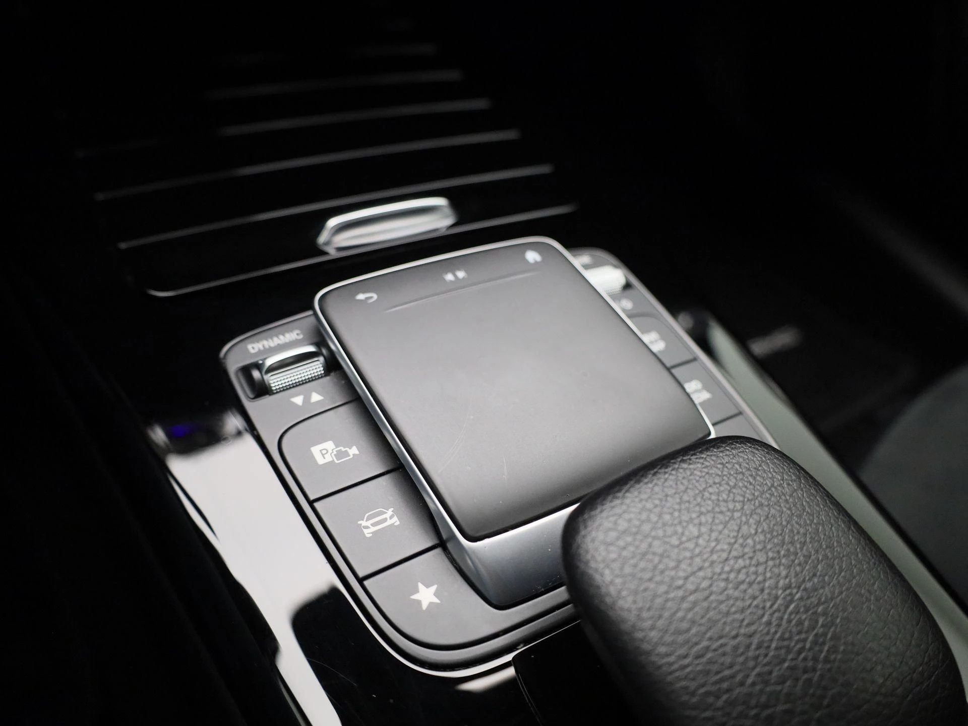 Mercedes-Benz-A-Klasse-image-30
