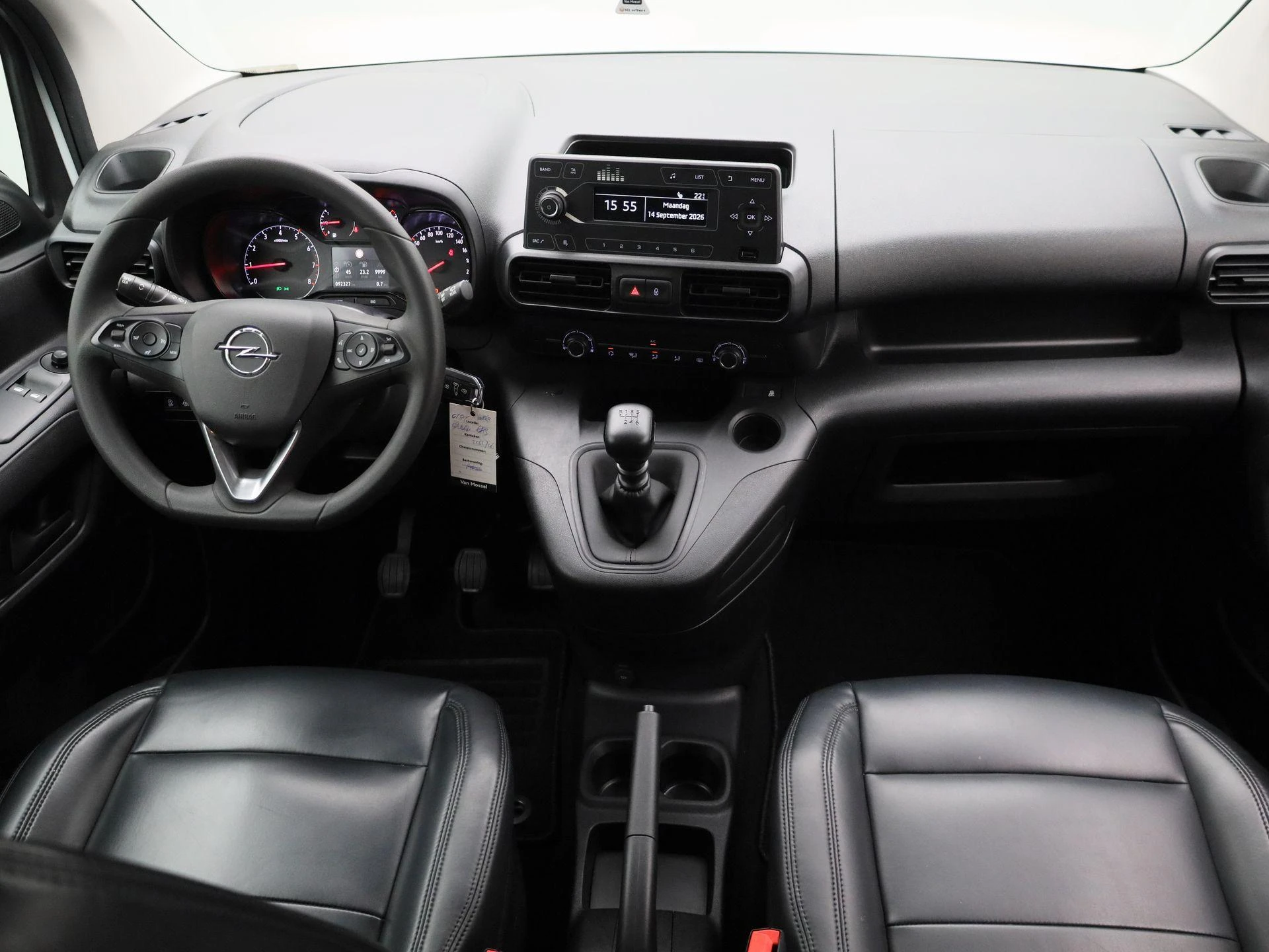 Opel-Combo Life-image-10