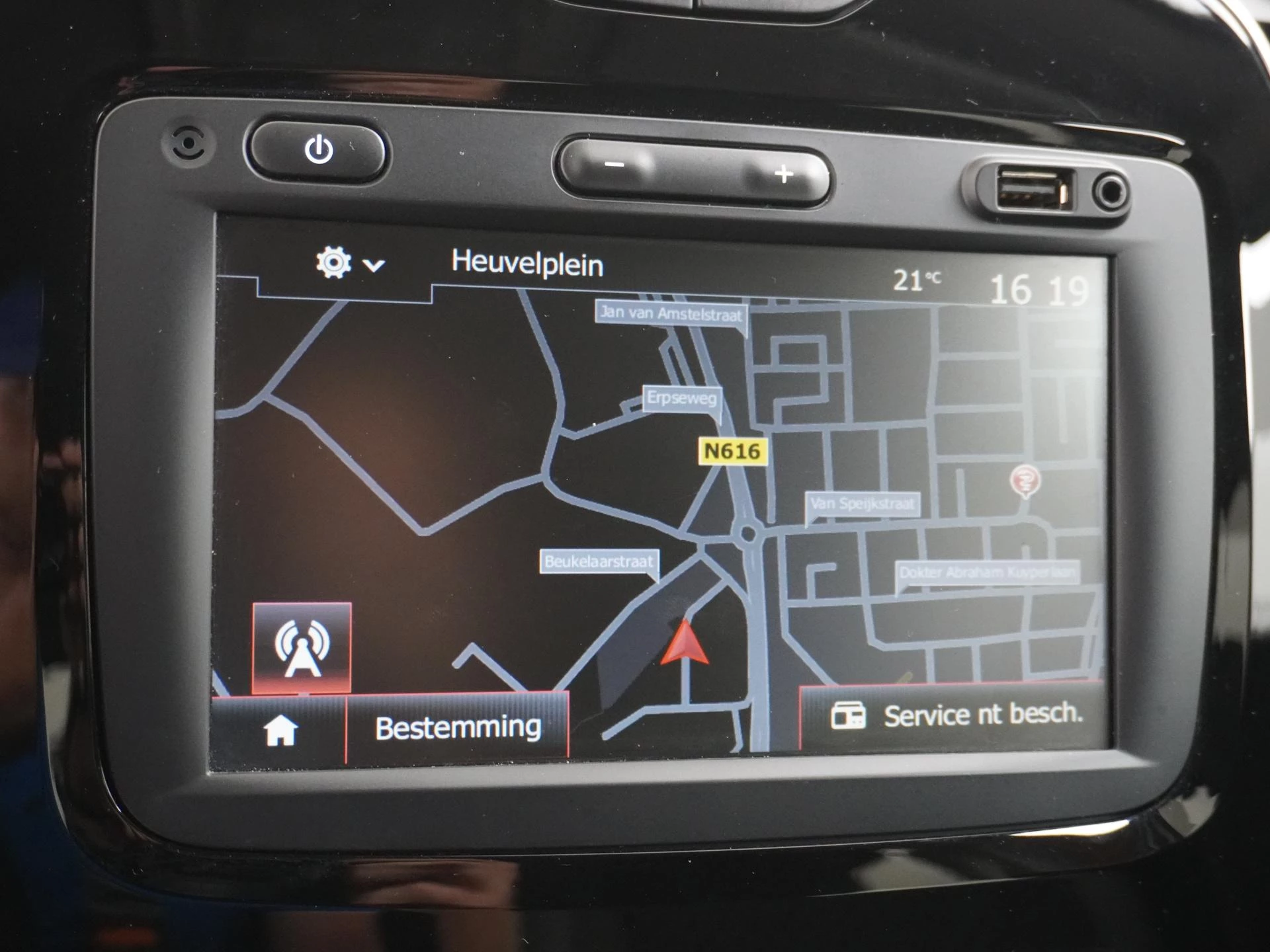 Renault-Captur-image-8