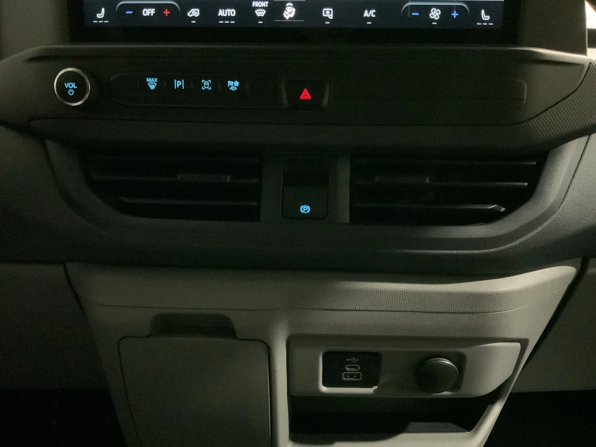 Ford-Transit Custom-image-13