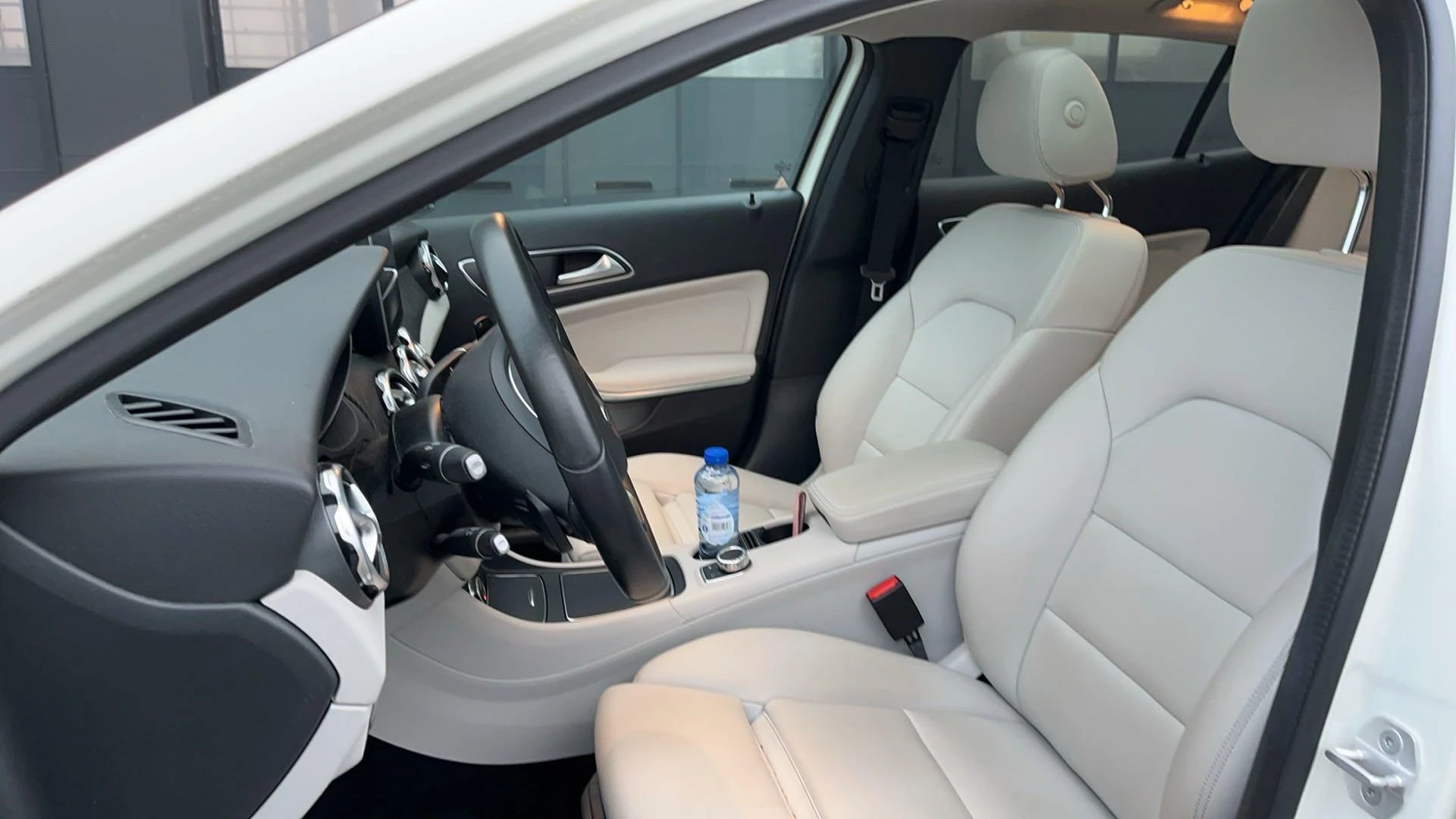 Mercedes-Benz-GLA-image-1