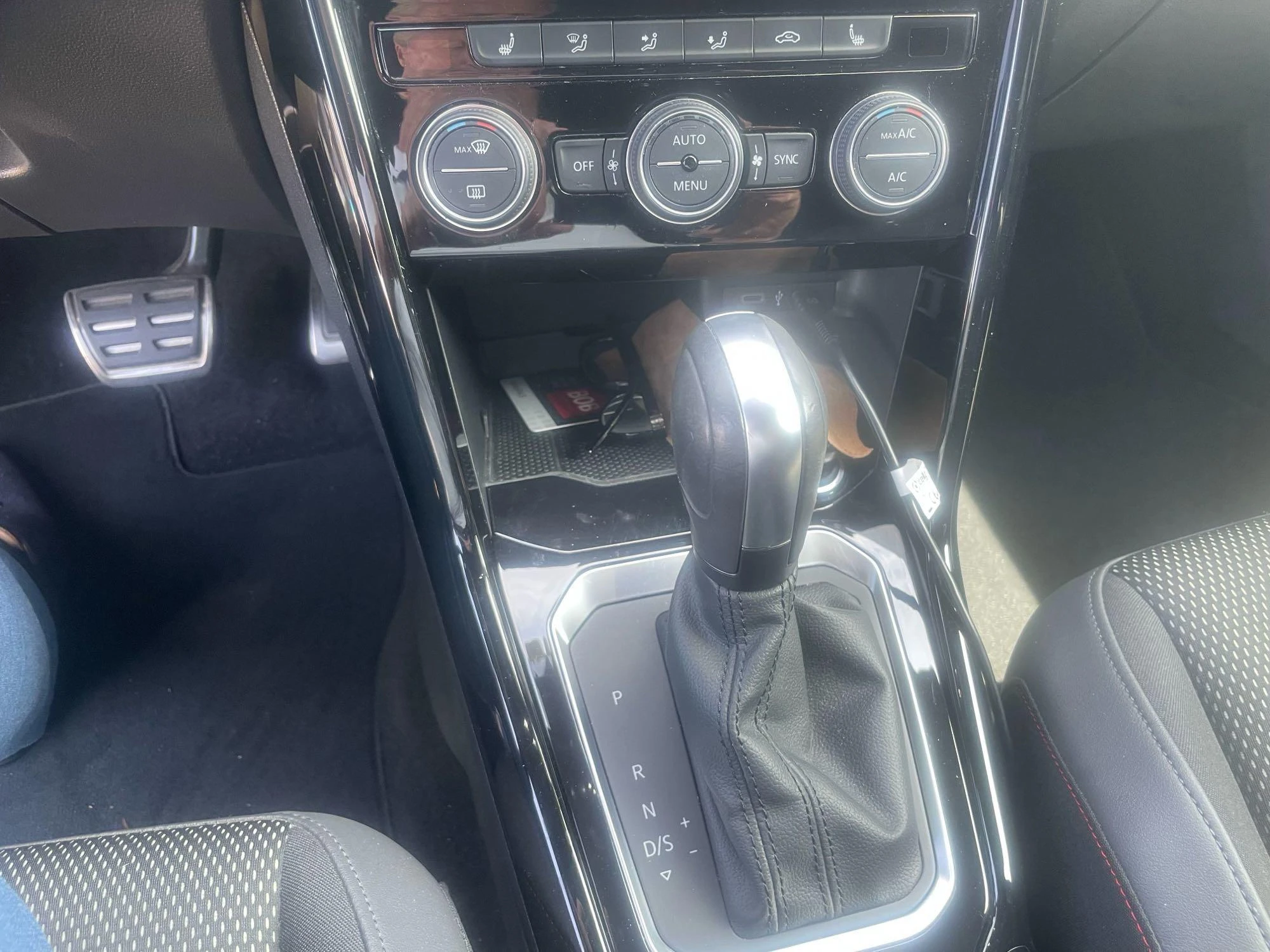 Volkswagen T-Roc 1.5 TSI R-Line | 150 PK
