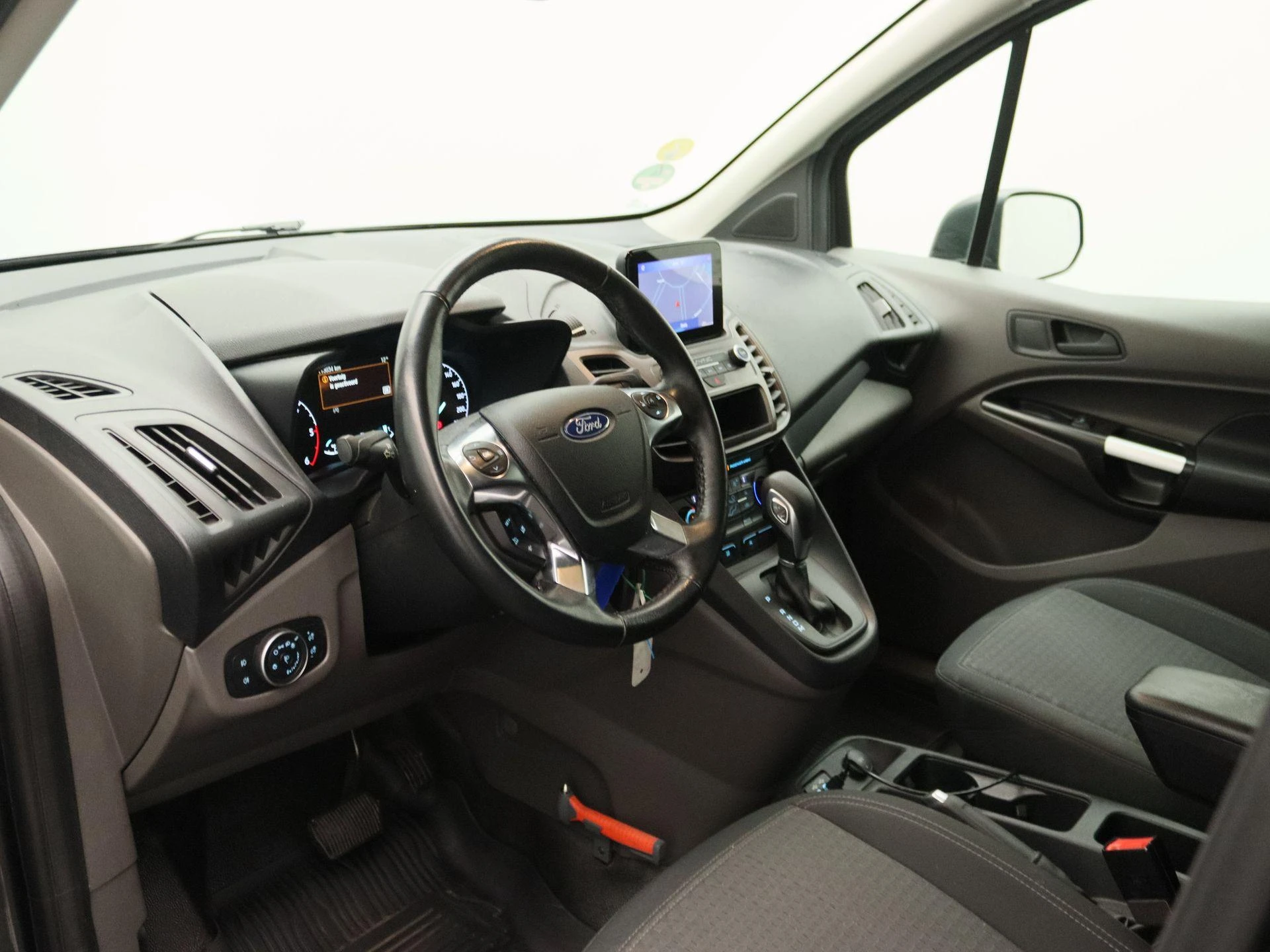 Ford-Transit Connect-image-17