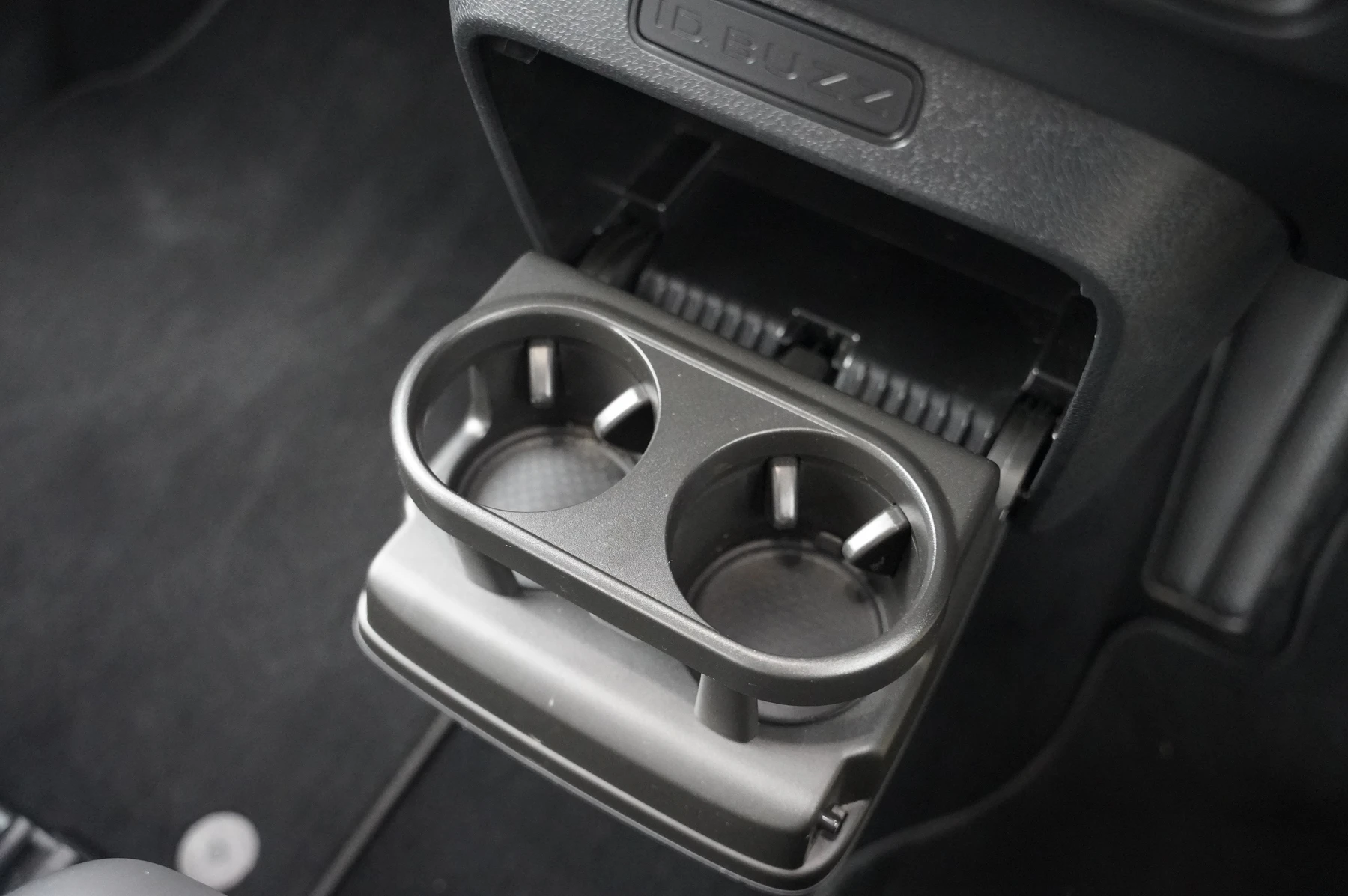 Volkswagen-ID. Buzz-image-25