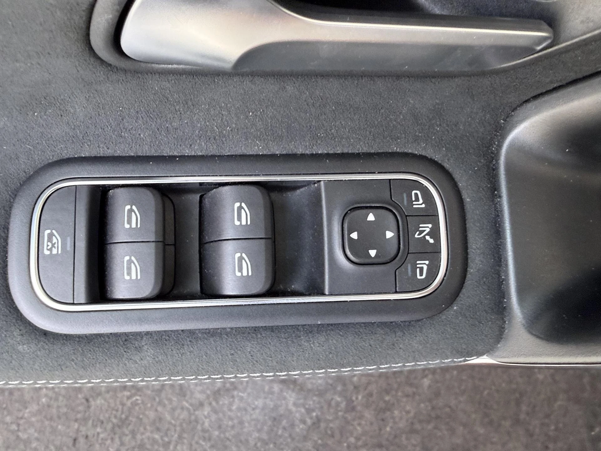 Mercedes-Benz-A-Klasse-image-26