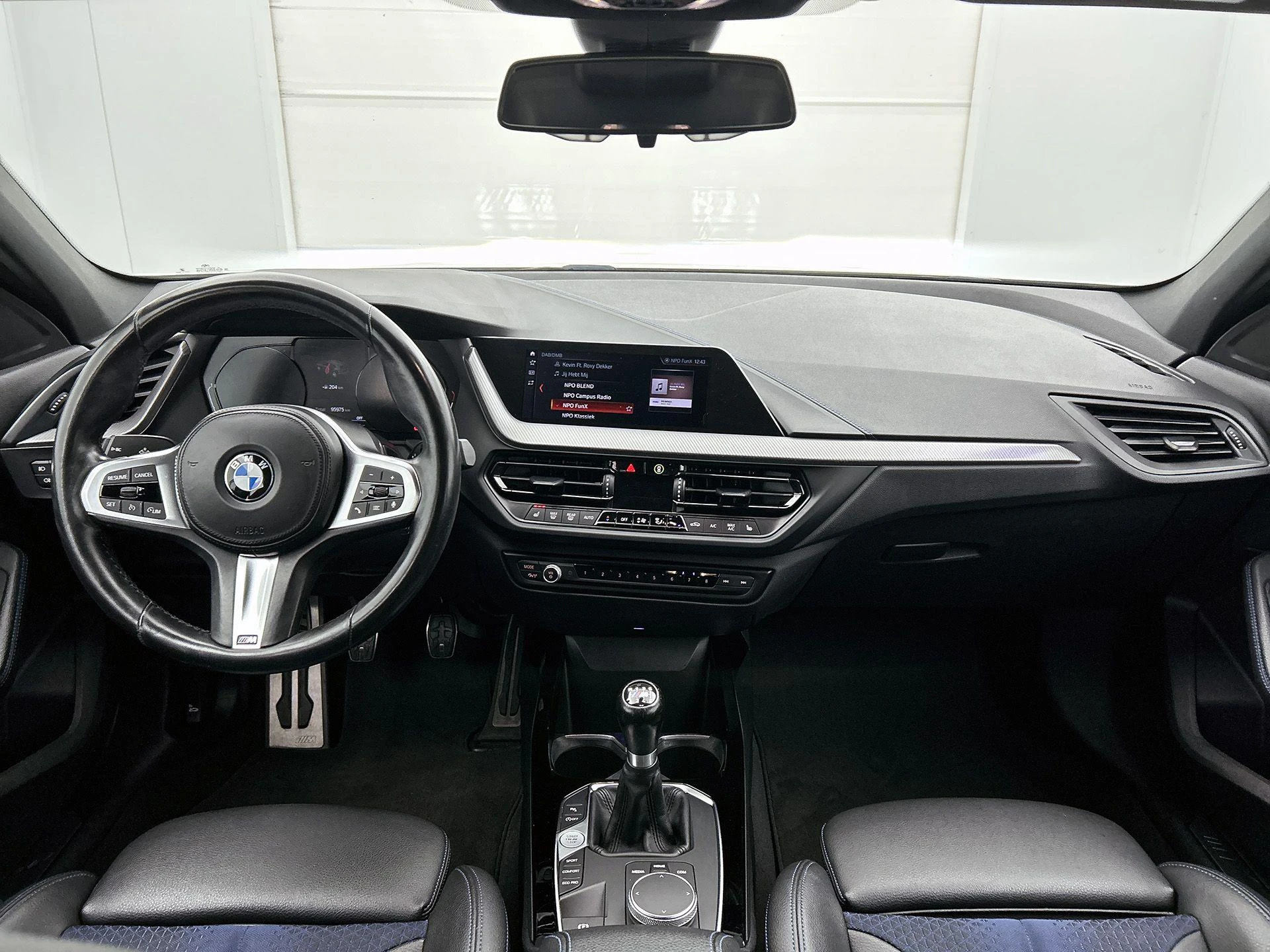 BMW-1 Serie-image-24