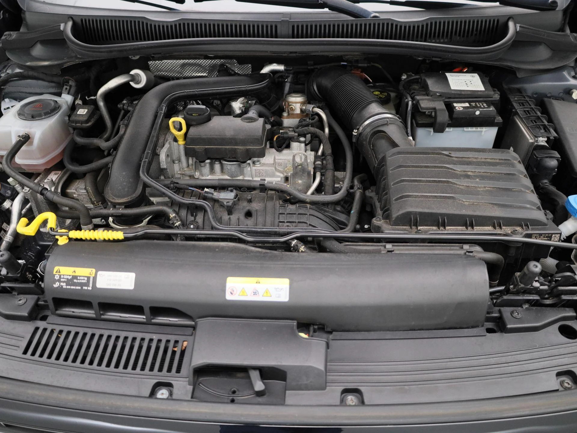 Volkswagen-Polo-image-30