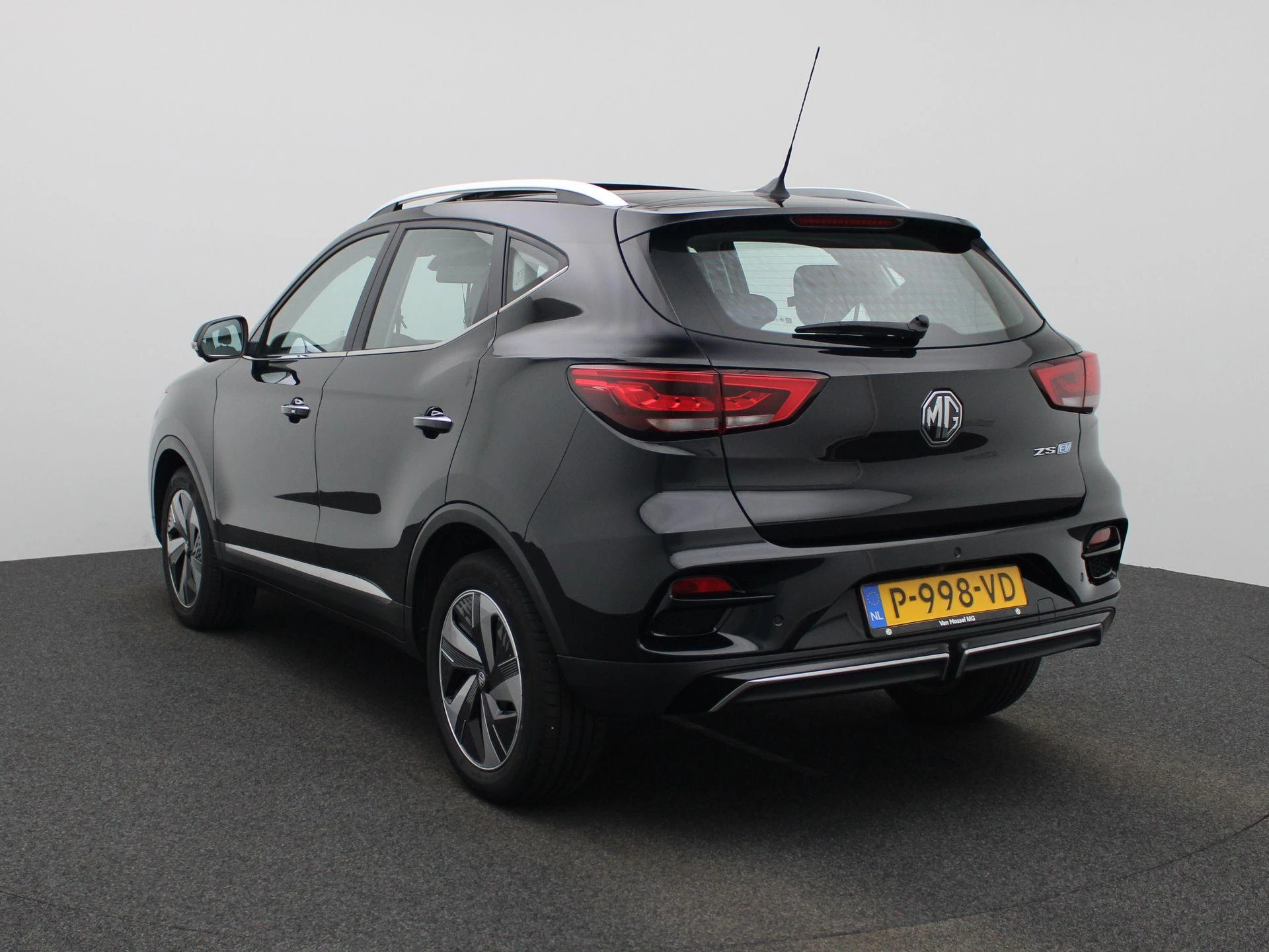 MG ZS EV Standard Range Luxury 50 kWh