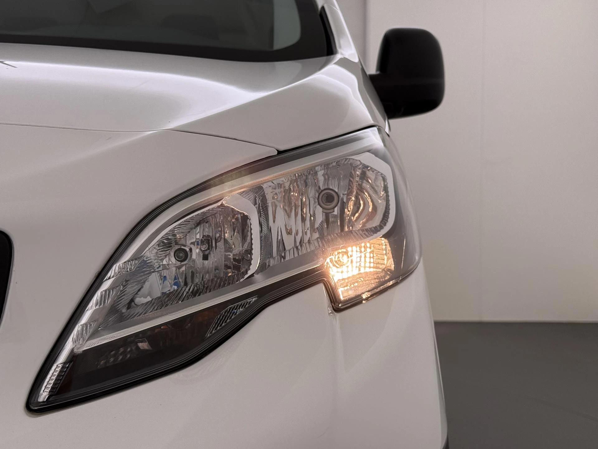 Peugeot-Expert-image-10