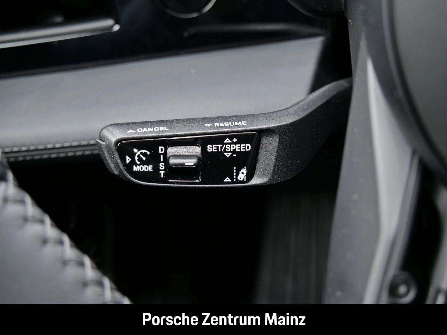 Porsche Taycan Black Edition NW ZUM HAUSPREIS black edition