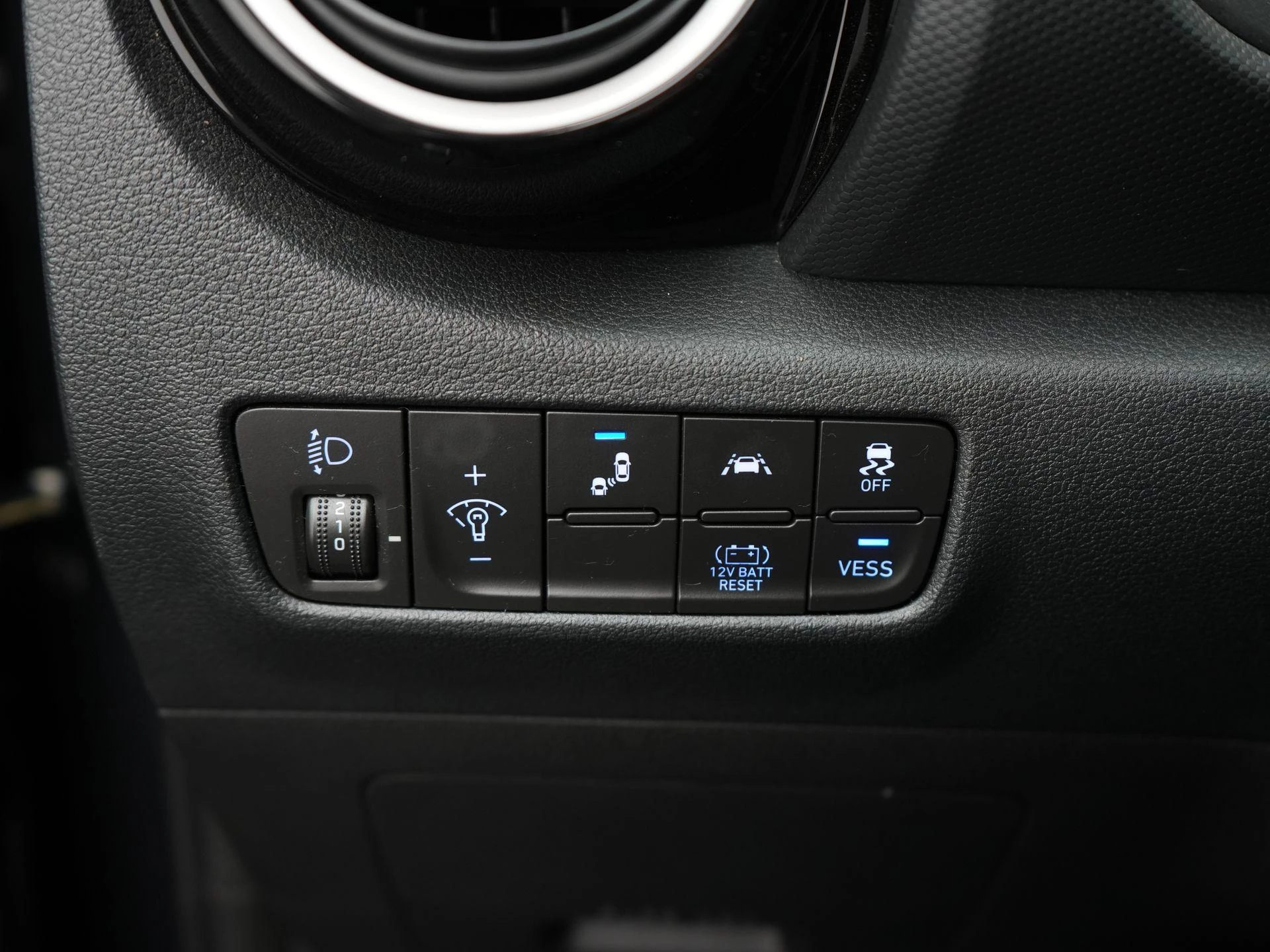 Hyundai-Kona-image-29