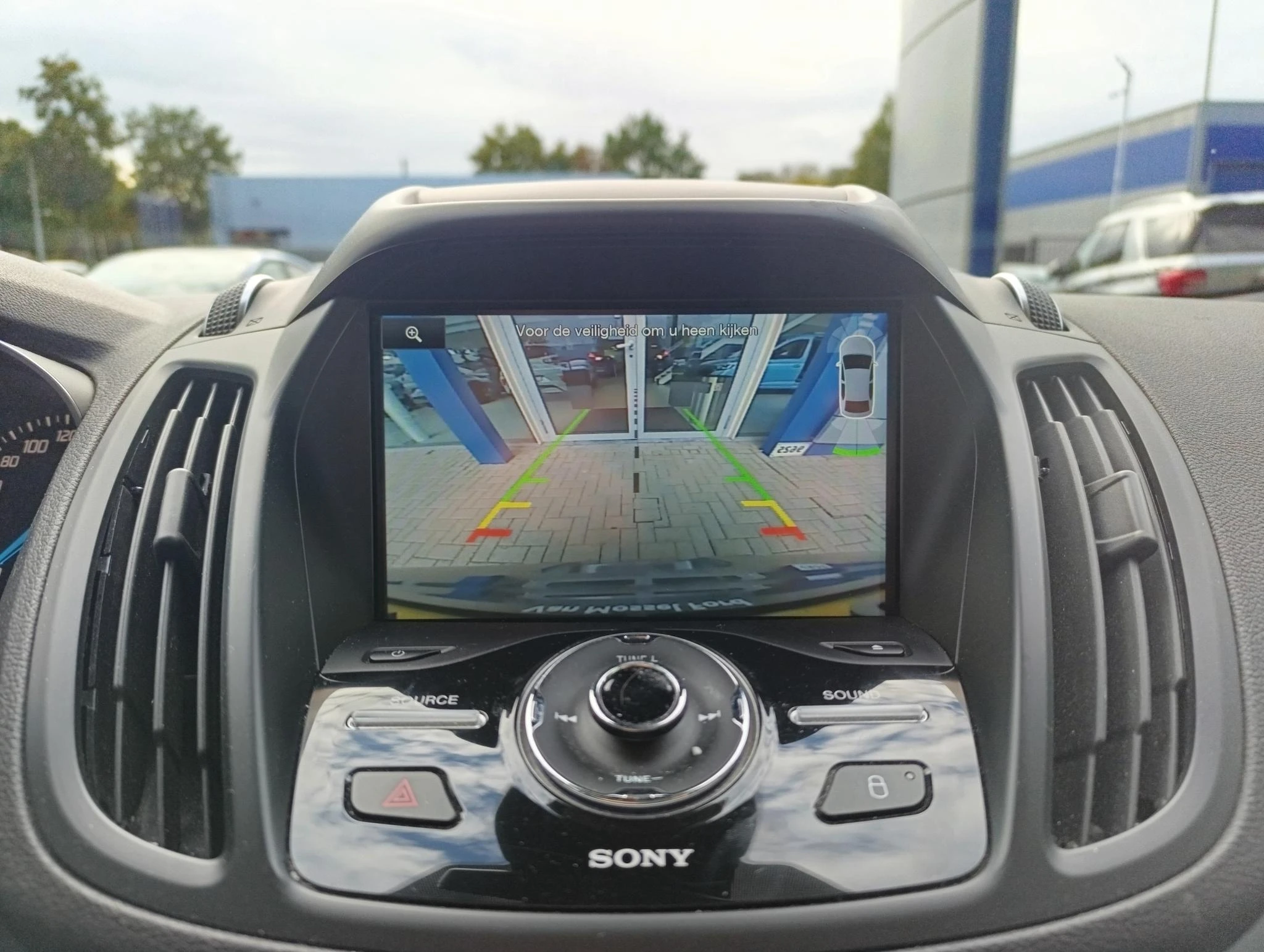 Ford-Kuga-image-27