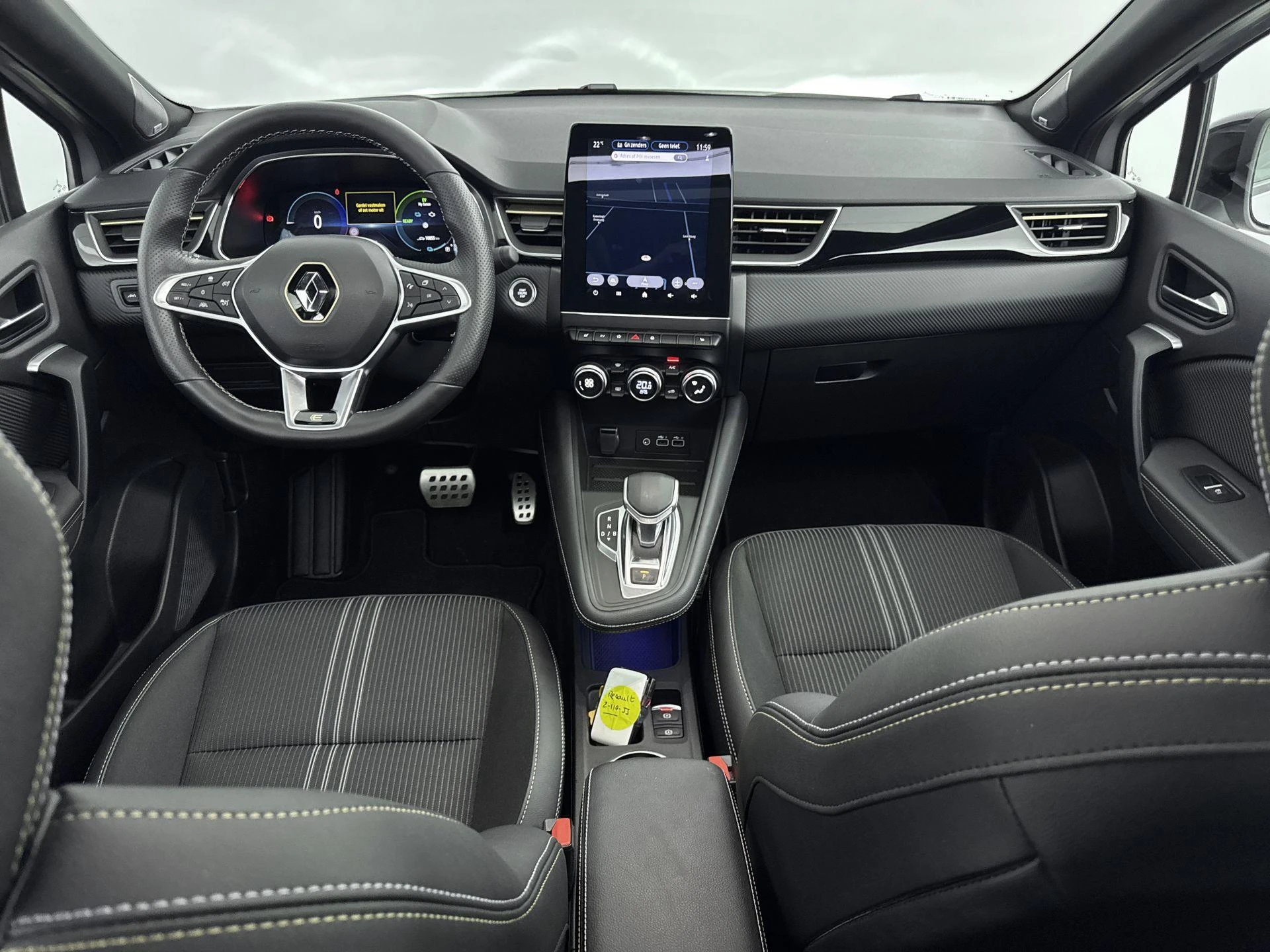 Renault-Captur-image-17