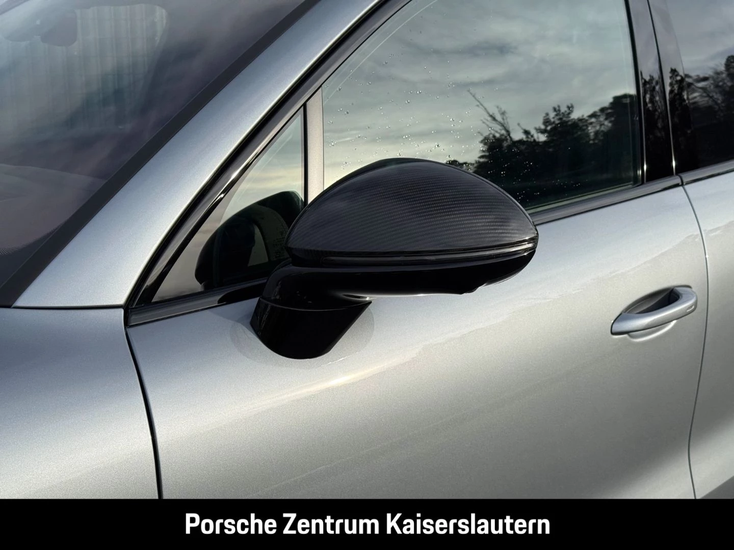 Porsche-Cayenne-image-12
