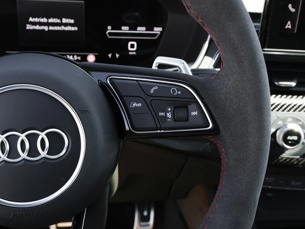 Audi-RS4-image-19