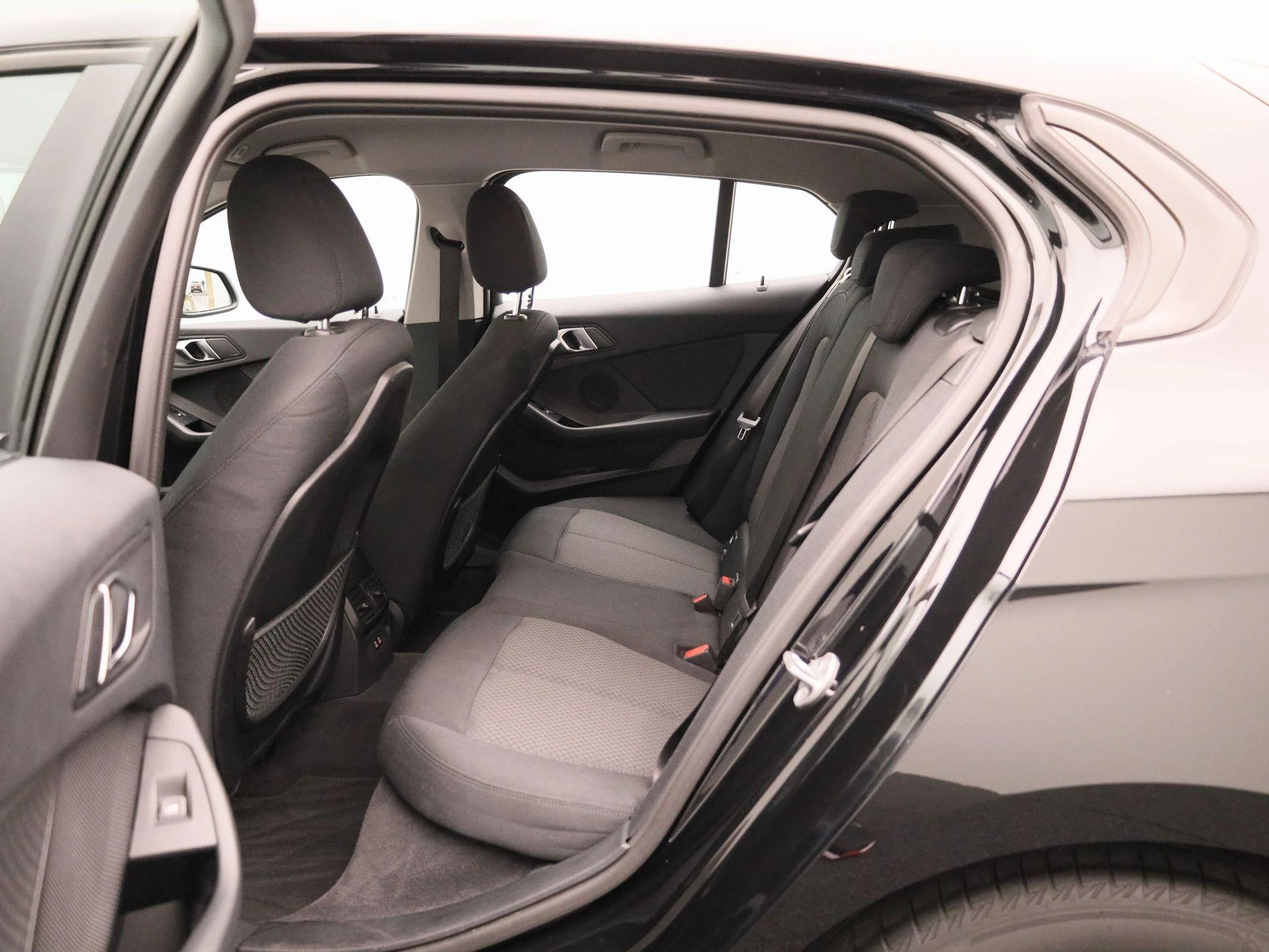 BMW-1 Reeks-image-9