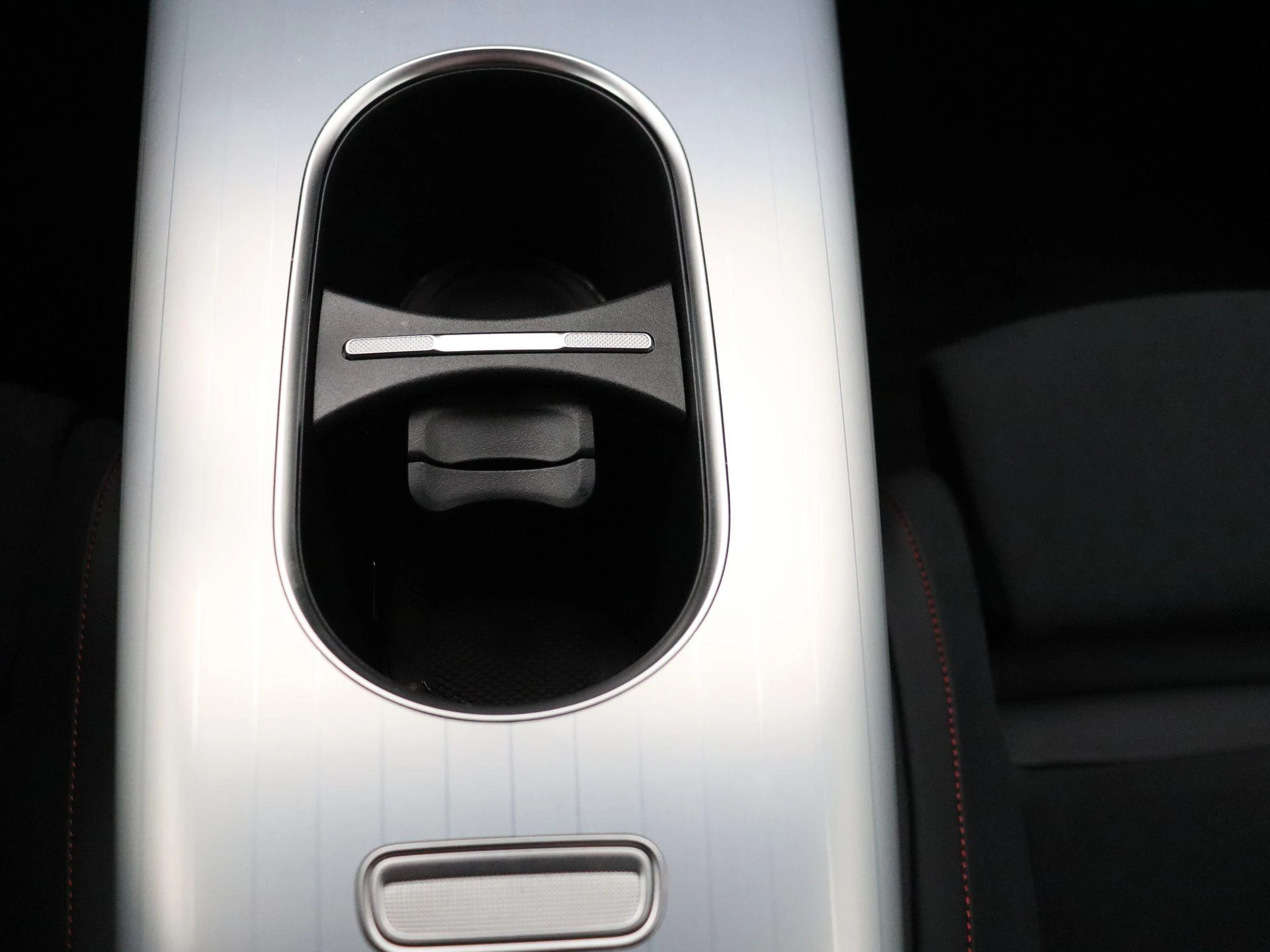 Mercedes-Benz-CLA-image-21