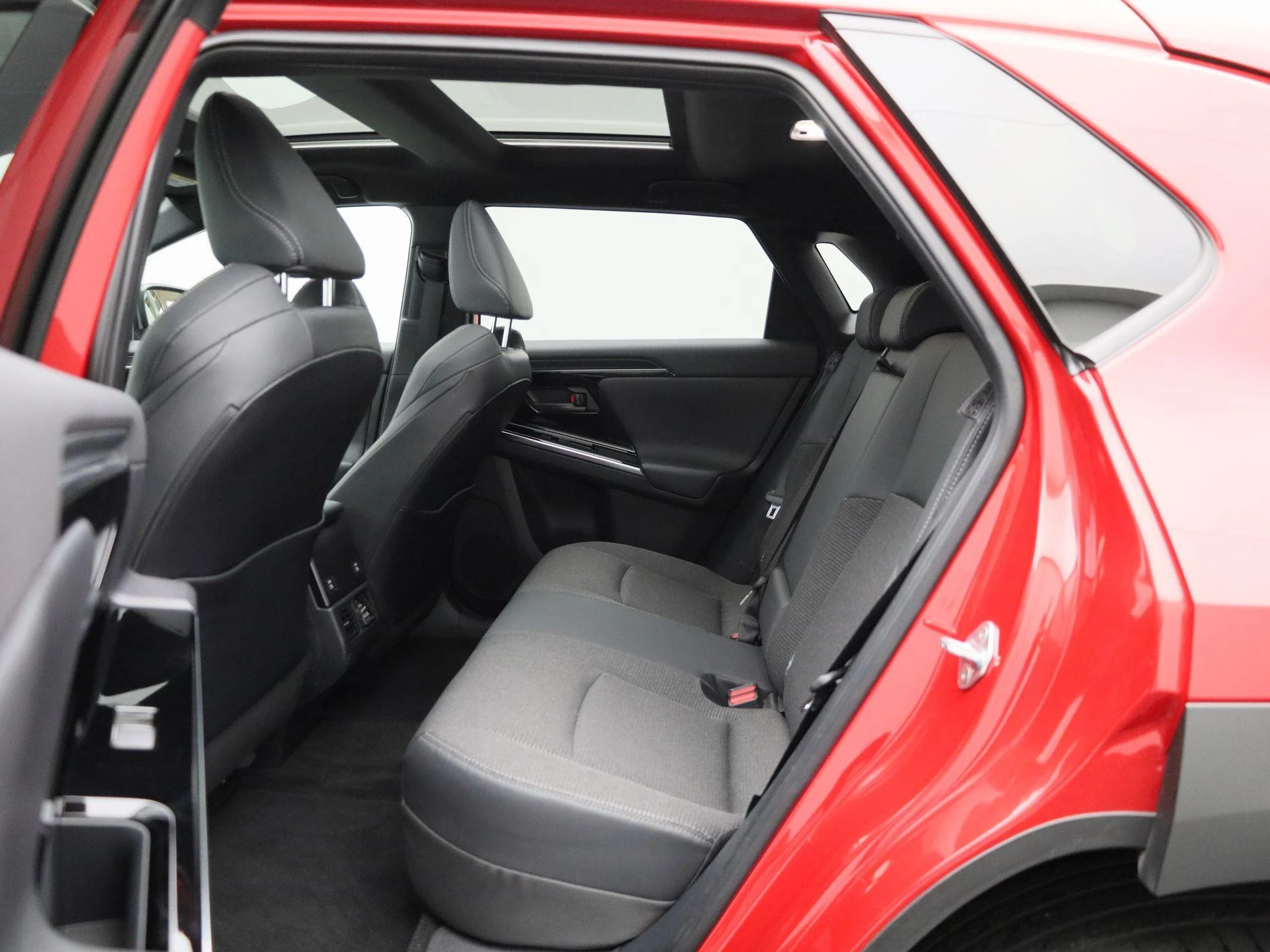 Toyota-bZ4X-image-9
