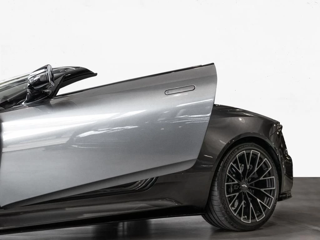 Aston Martin DB12 S Volante Aston Martin Hamburg
