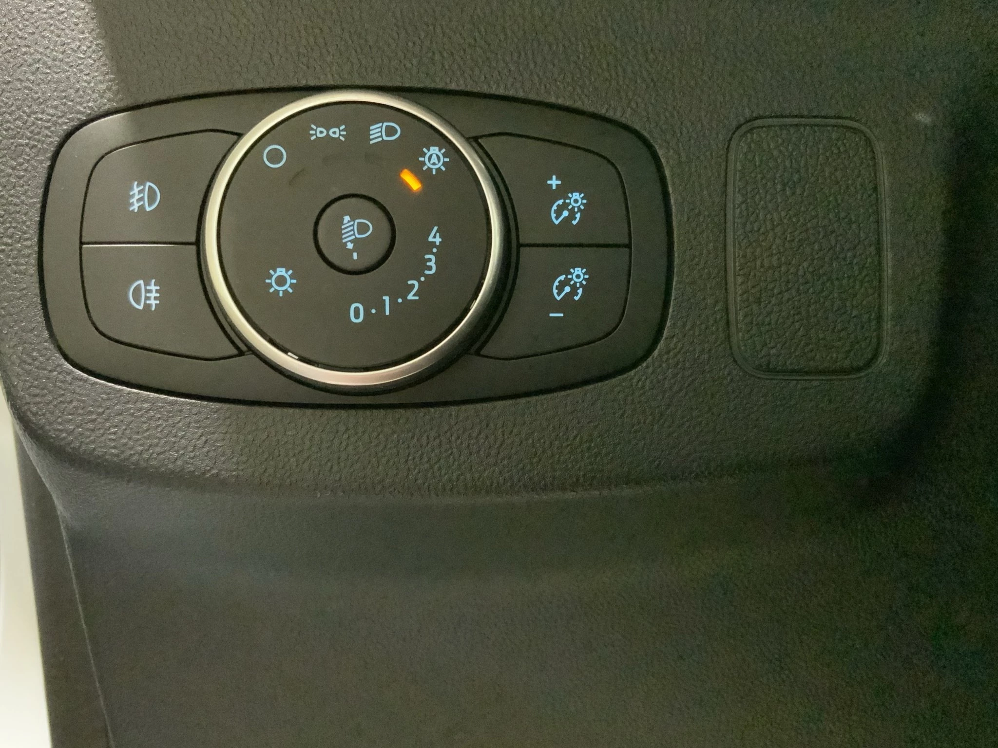 Ford Puma Cool &Connect | LED | Winter-Paket