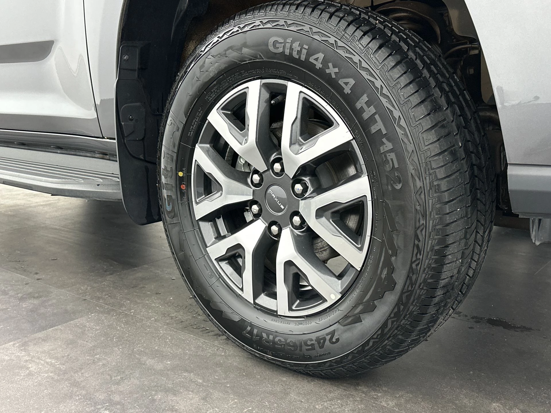 Maxus-T90 EV-image-13