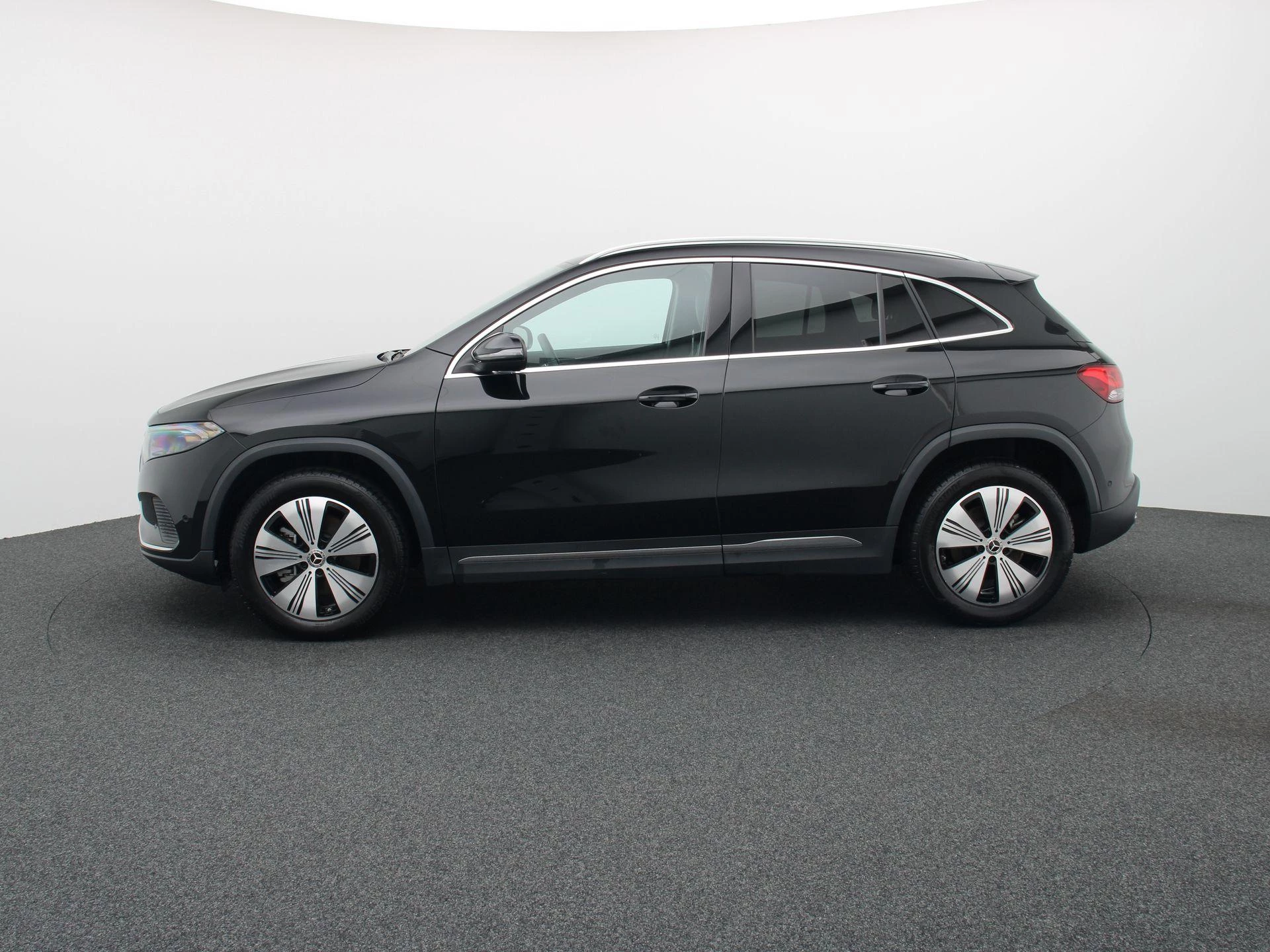 Mercedes-Benz EQA 250 Business Line
