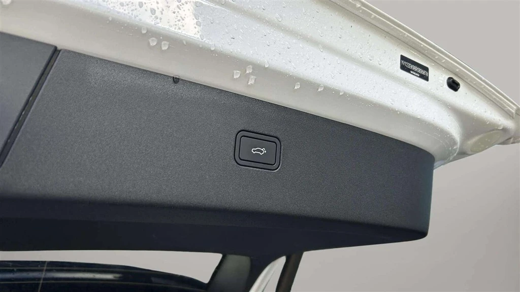 Volvo-EX30-image-25