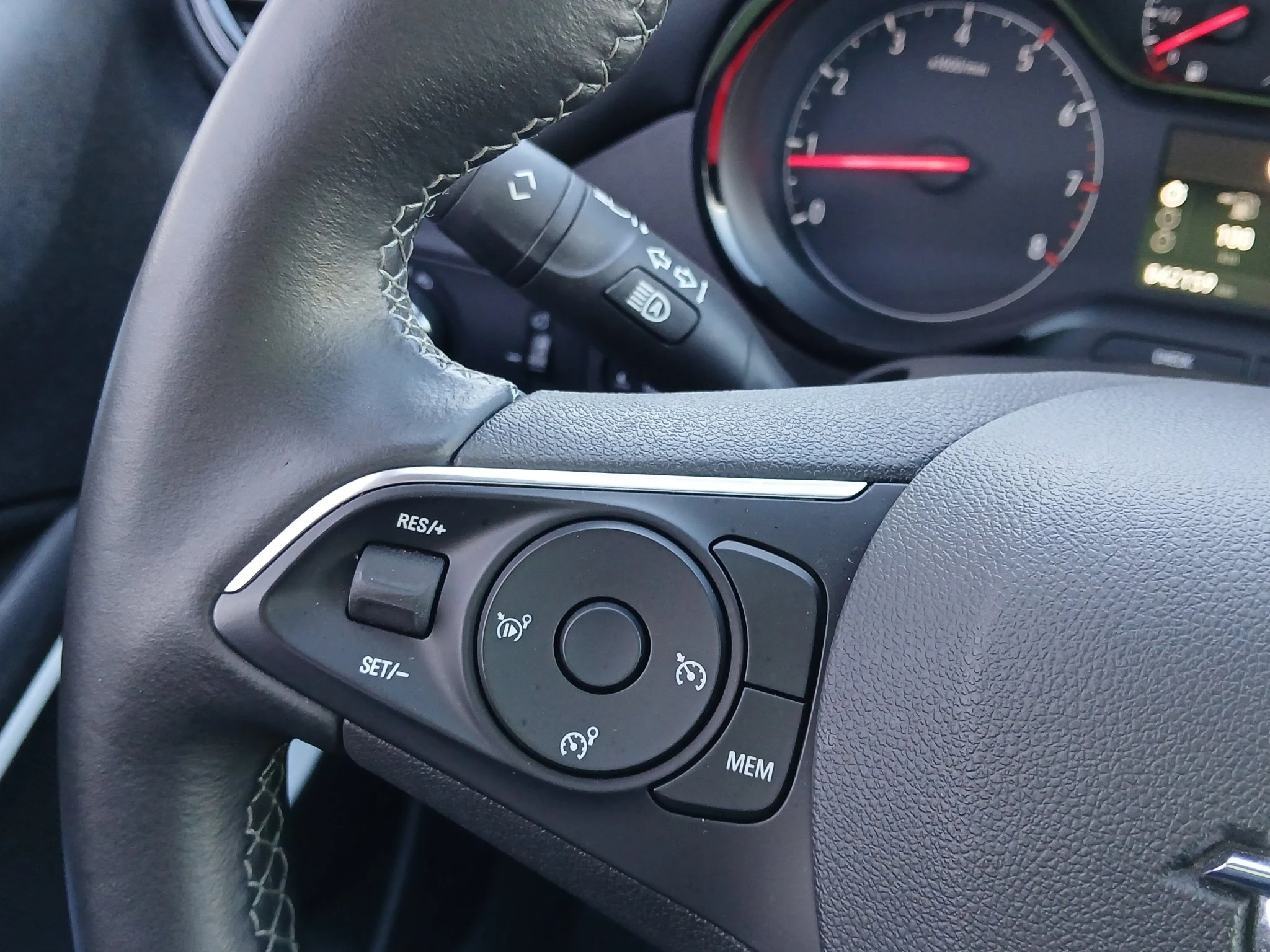 Opel-Crossland X-image-19