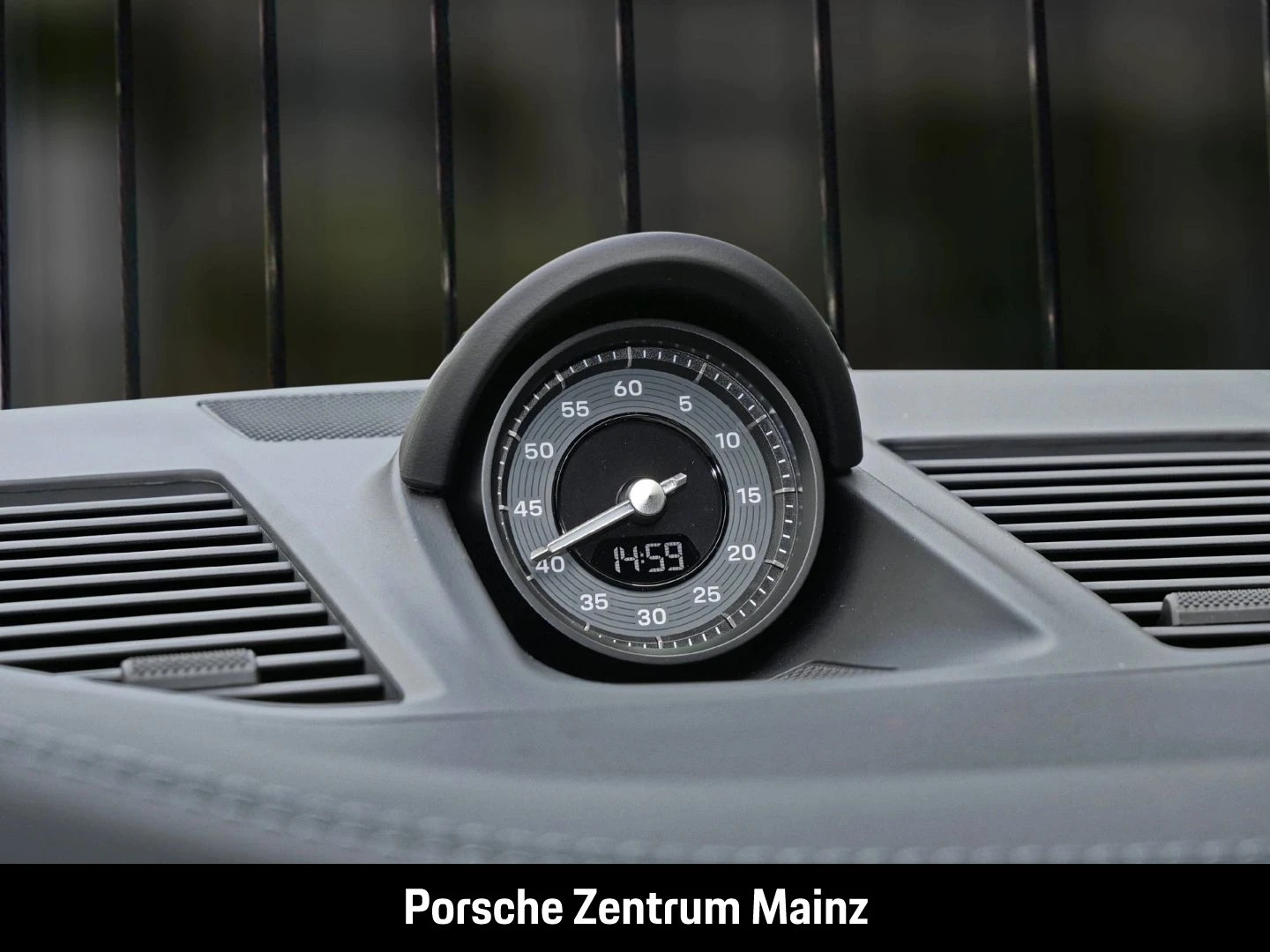Porsche-911-image-17