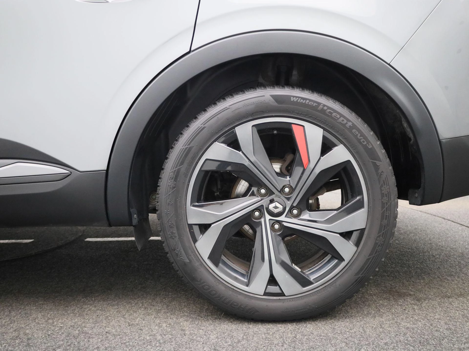 Renault-Arkana-image-12