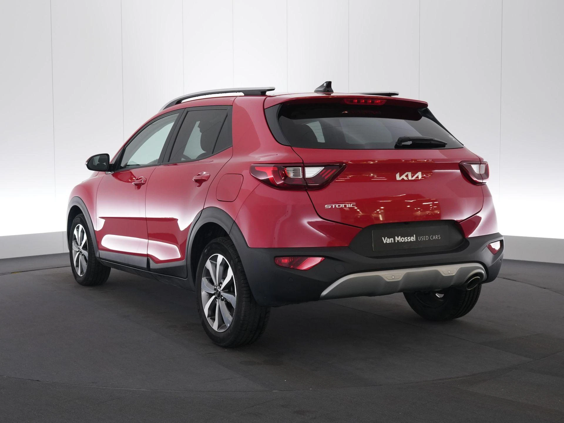 Kia-Stonic-image-1