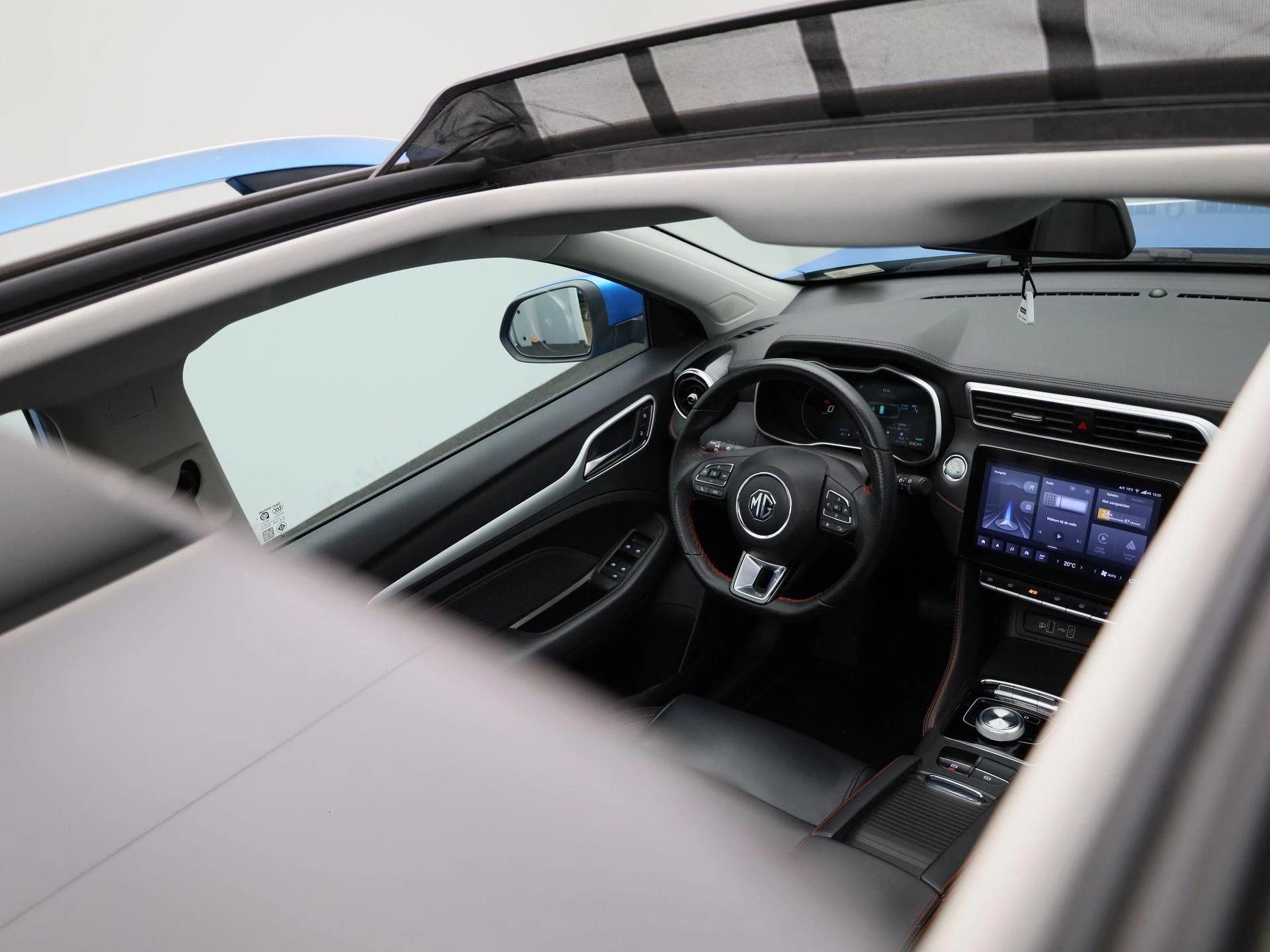 MG-ZS EV-image-39