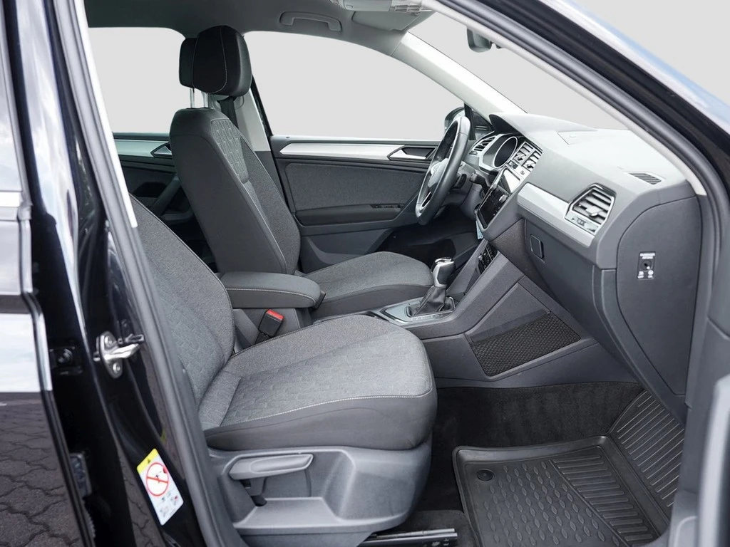 Volkswagen-Tiguan-image-6