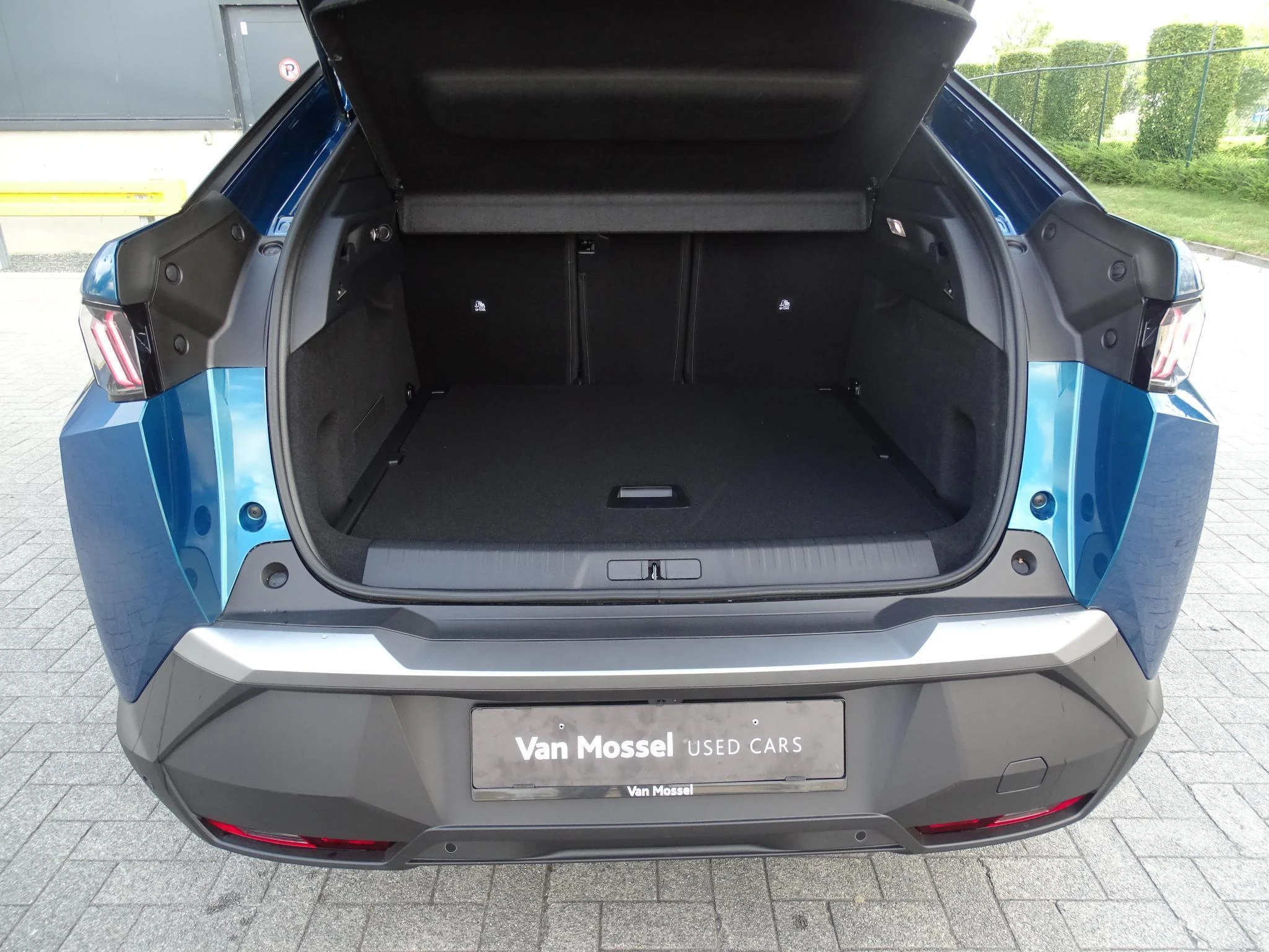 Peugeot-e-3008-image-13