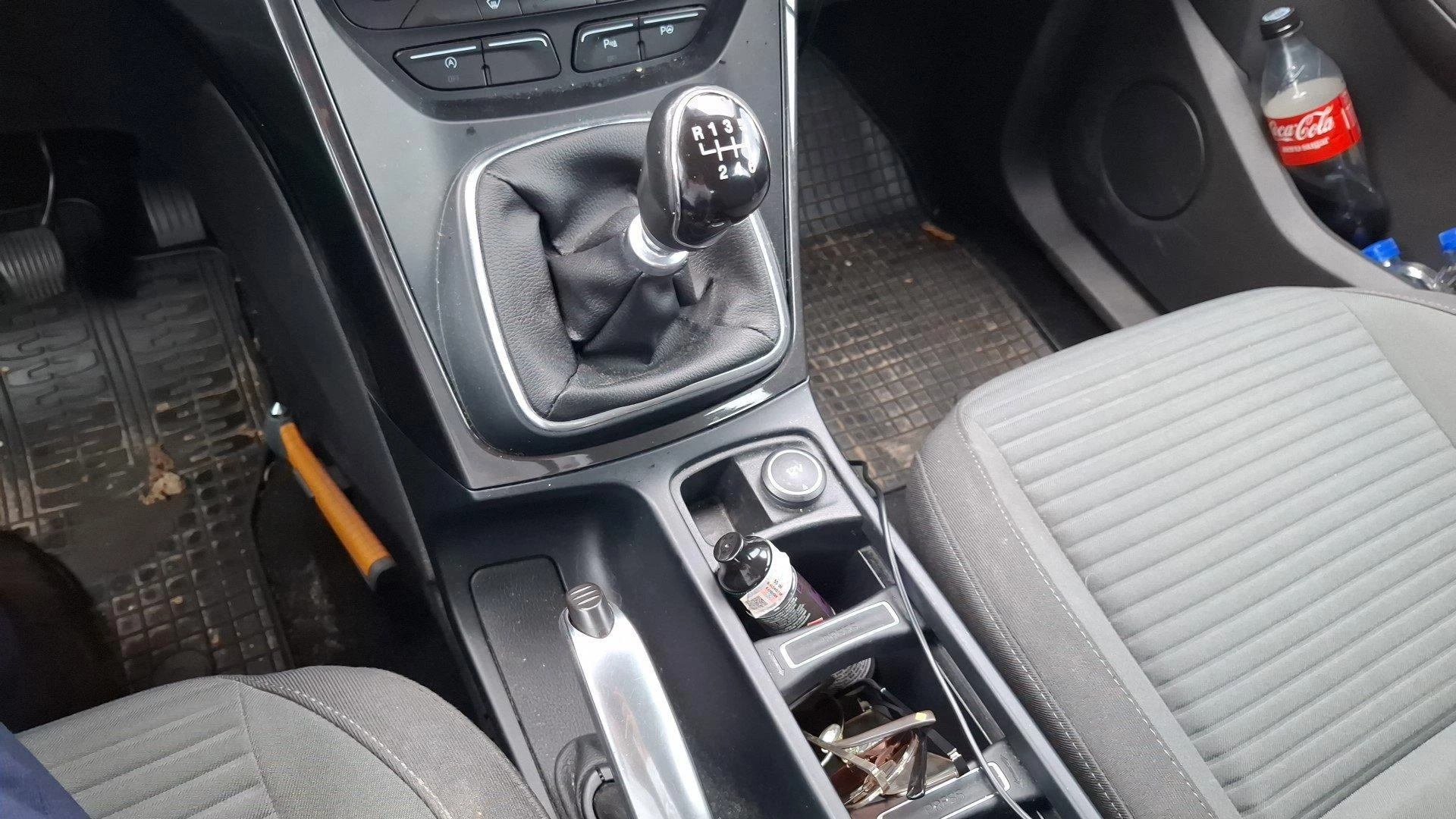 Ford-C-MAX-image-8