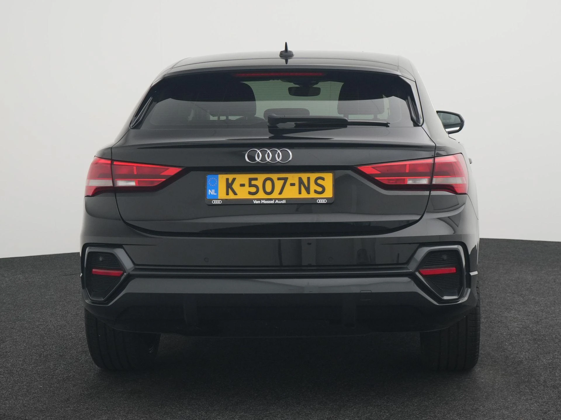 Audi-Q3-image-4