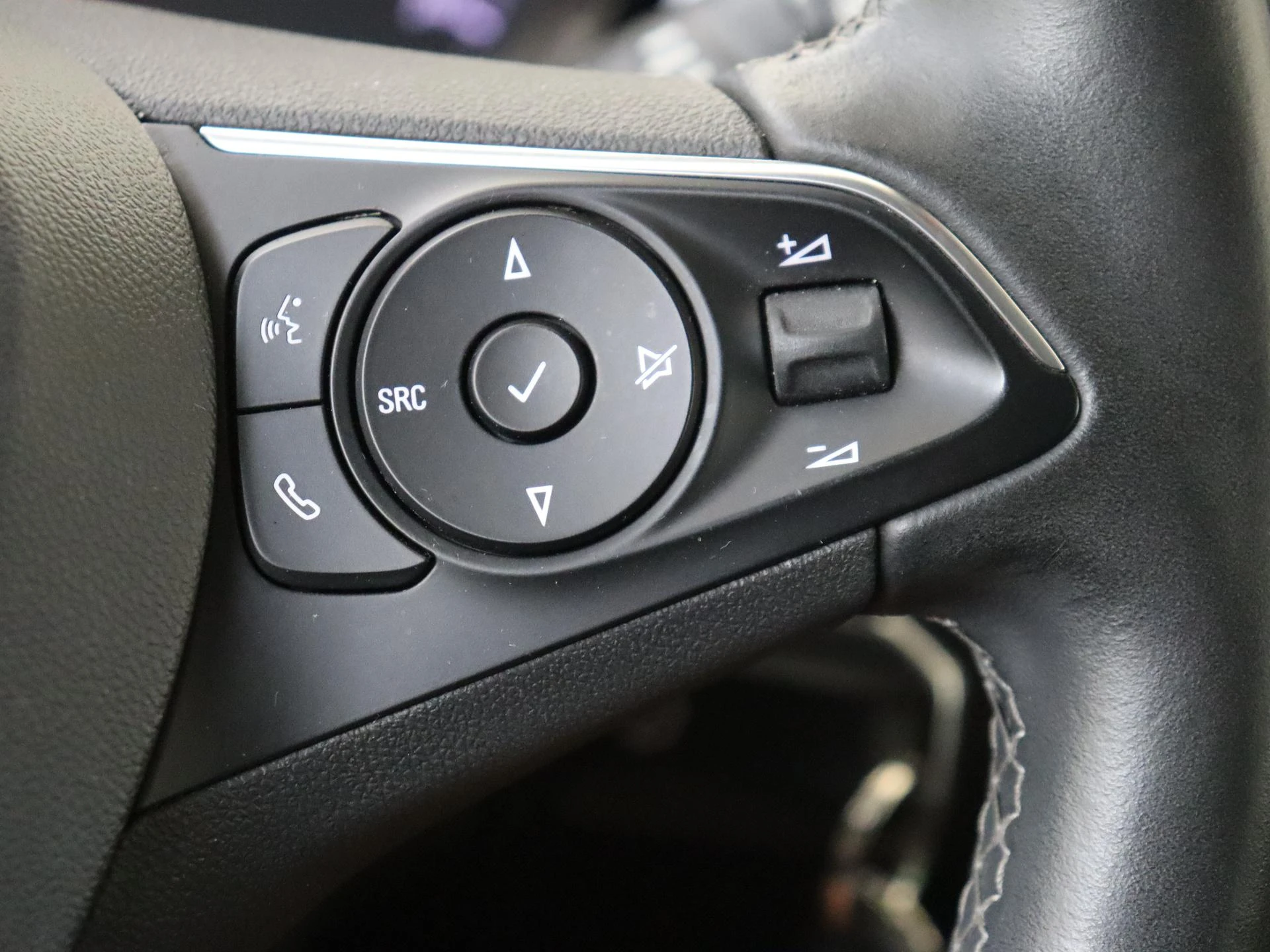 Opel-Crossland X-image-12
