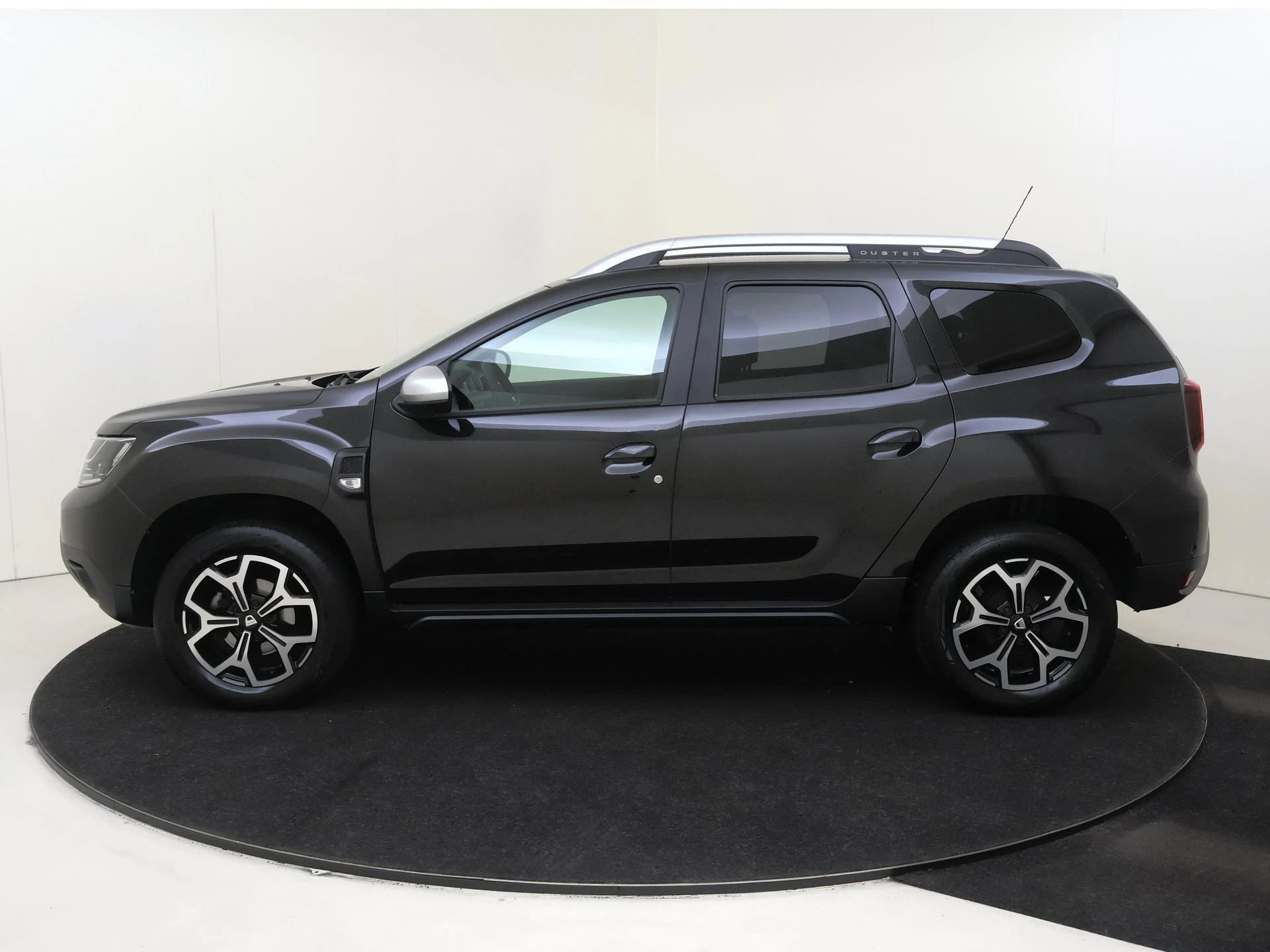 Dacia-Duster-image-3