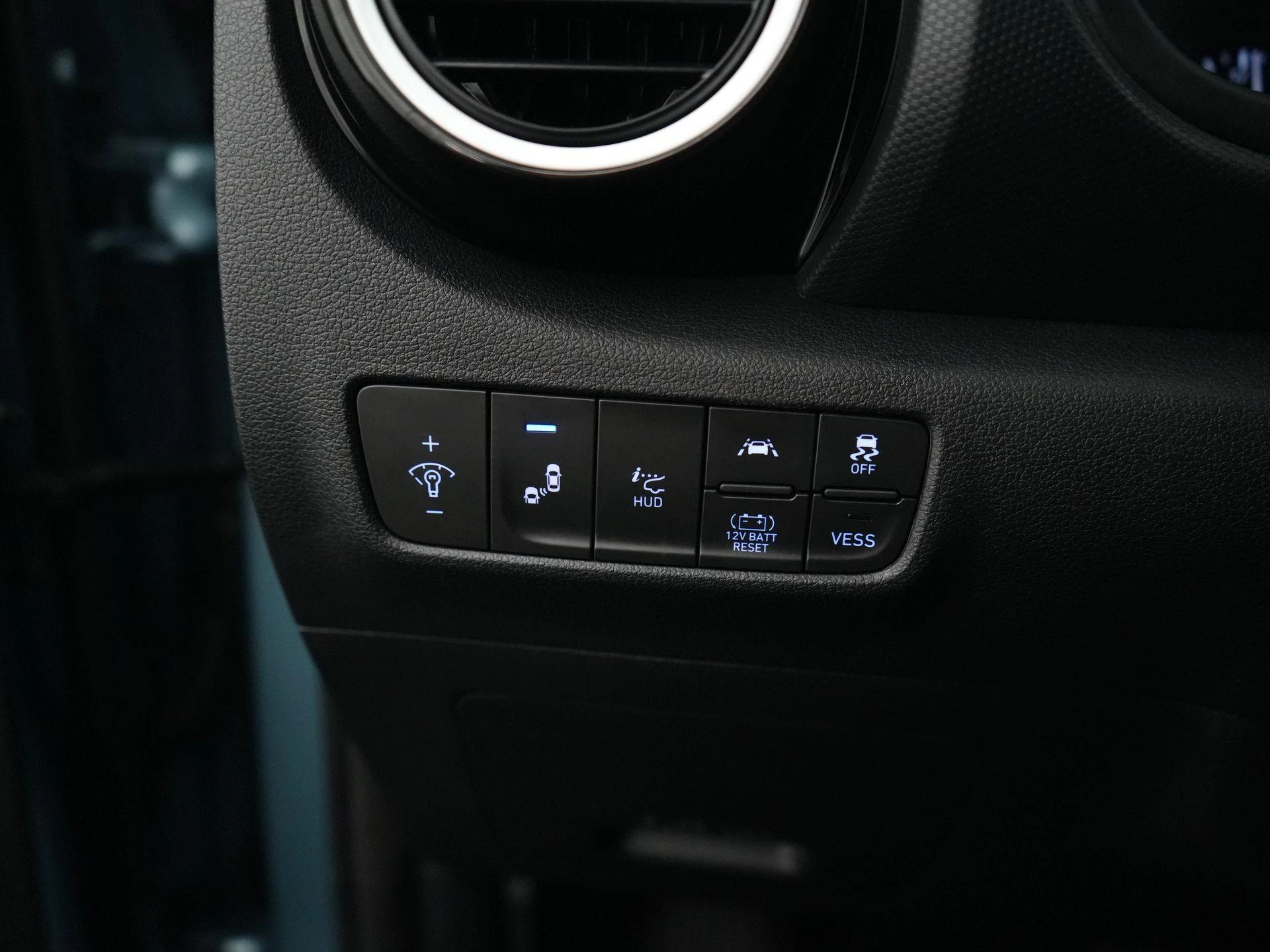 Hyundai-Kona-image-17