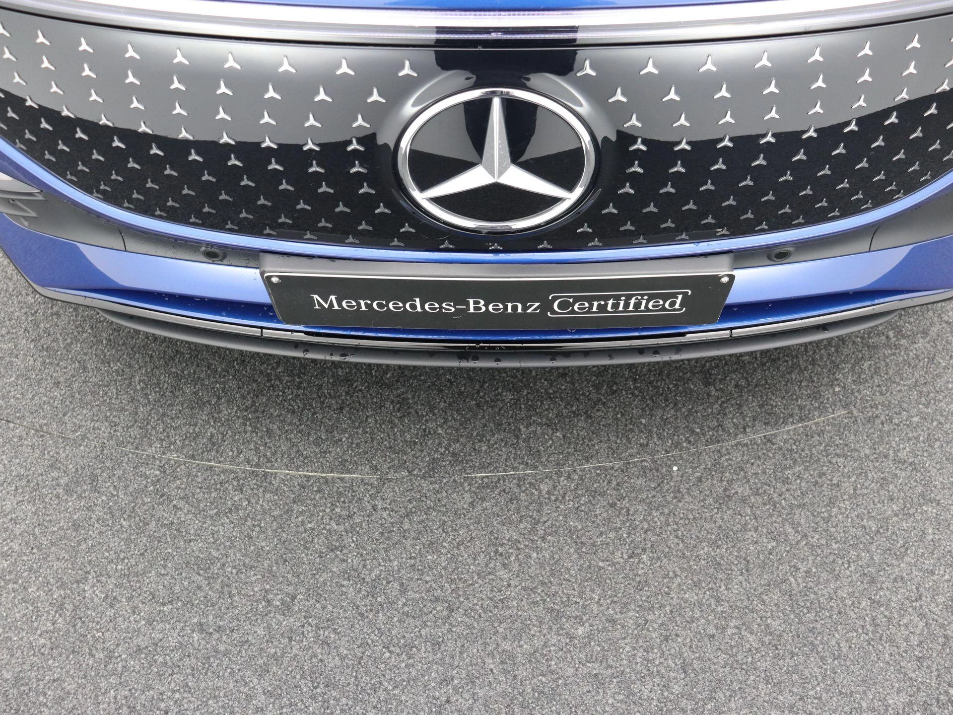 Mercedes-Benz EQA 250+ AMG Line + CARLAY + NIGHTPAKKET + CAMERA +