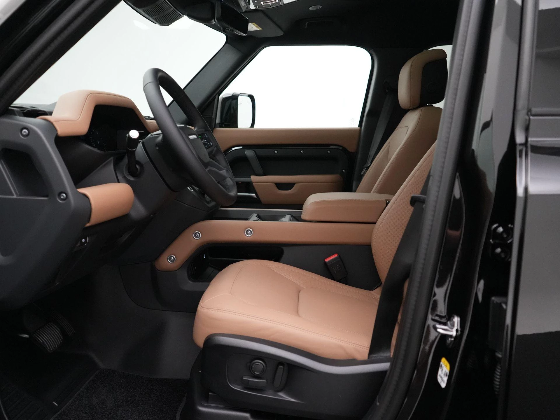 Land Rover-Defender-image-32