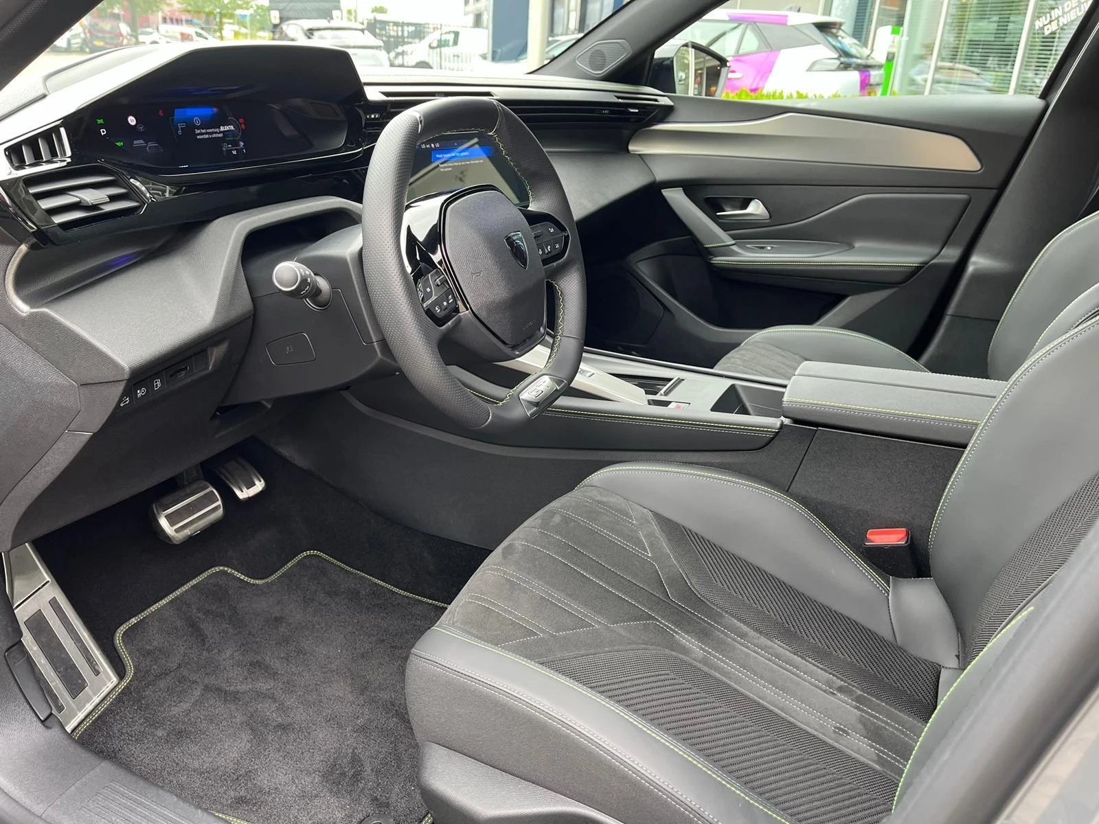 Peugeot-408-image-7