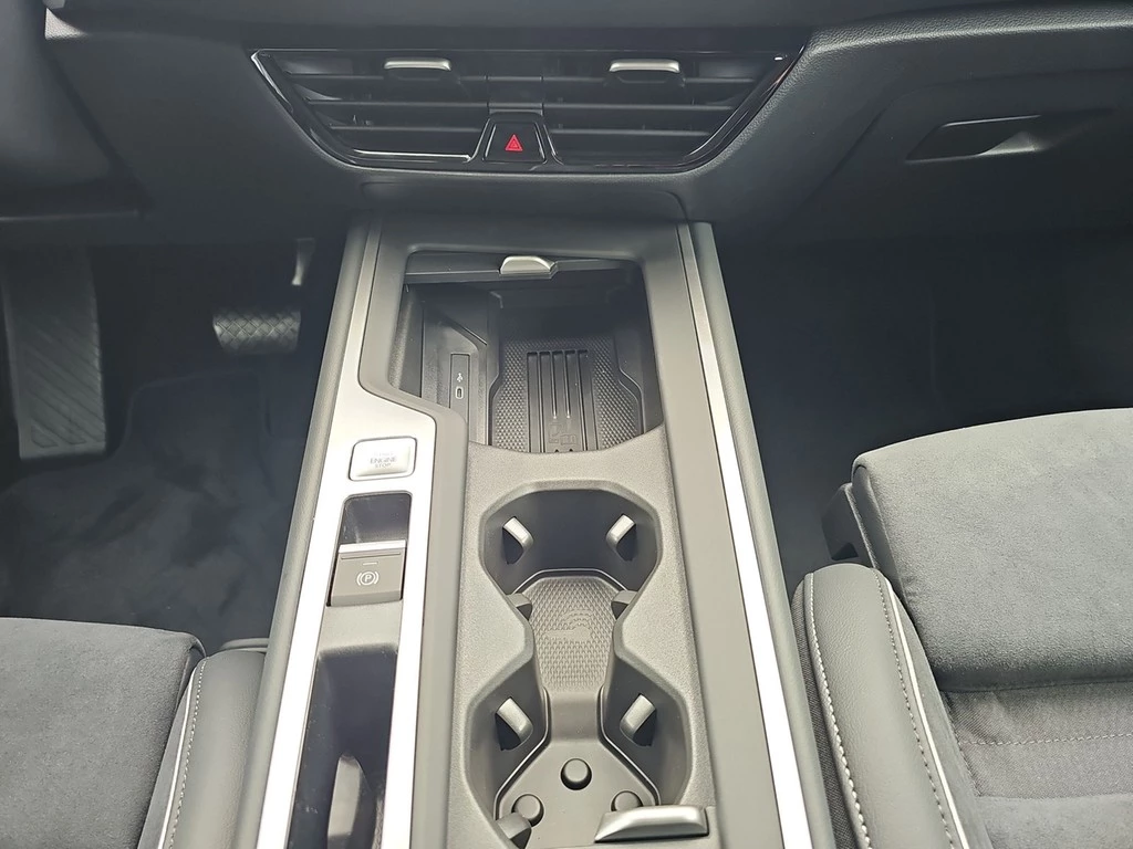 Volkswagen Passat 1.5l TSI DSG Business *Rear View