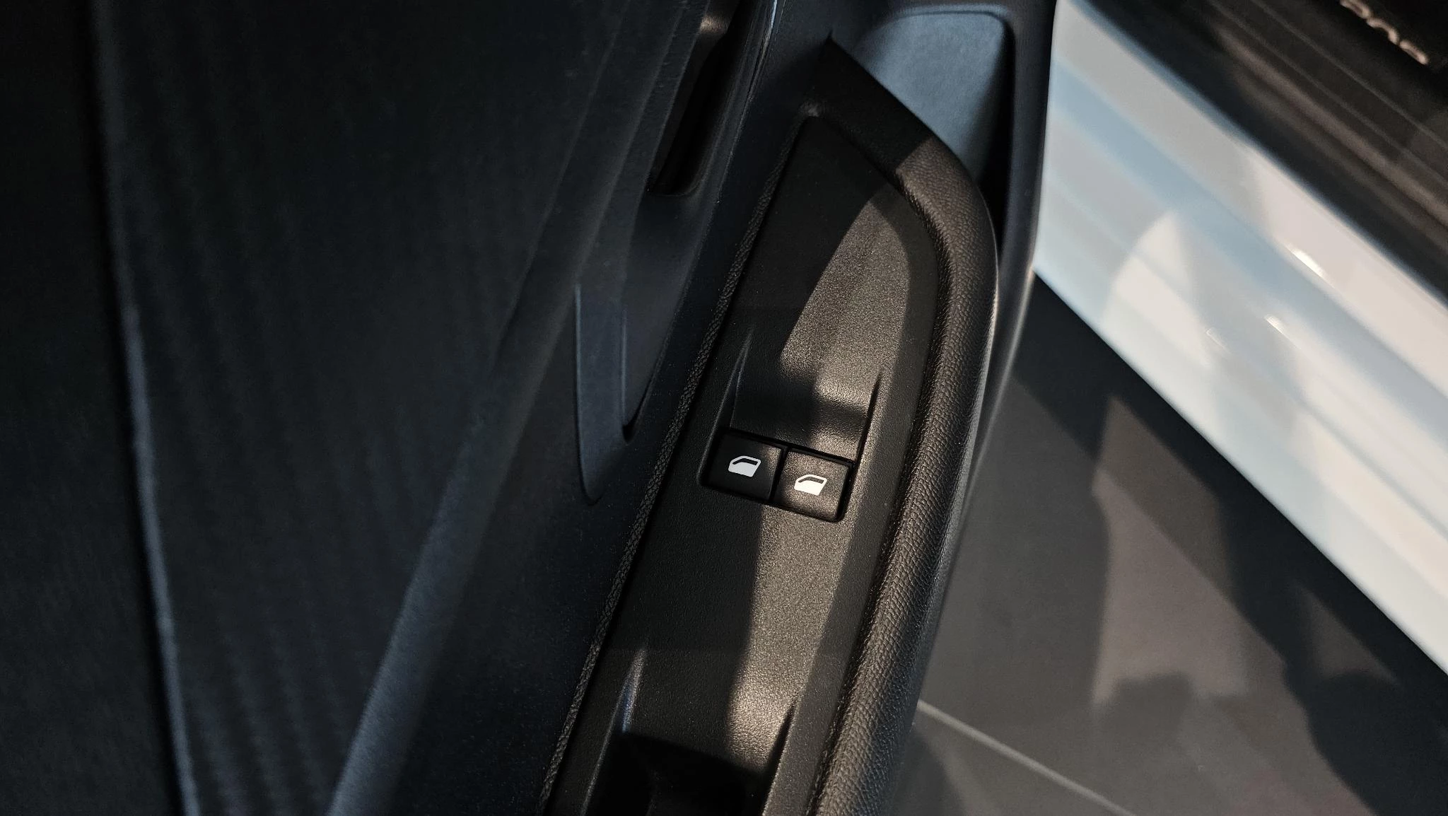 Peugeot-208-image-14