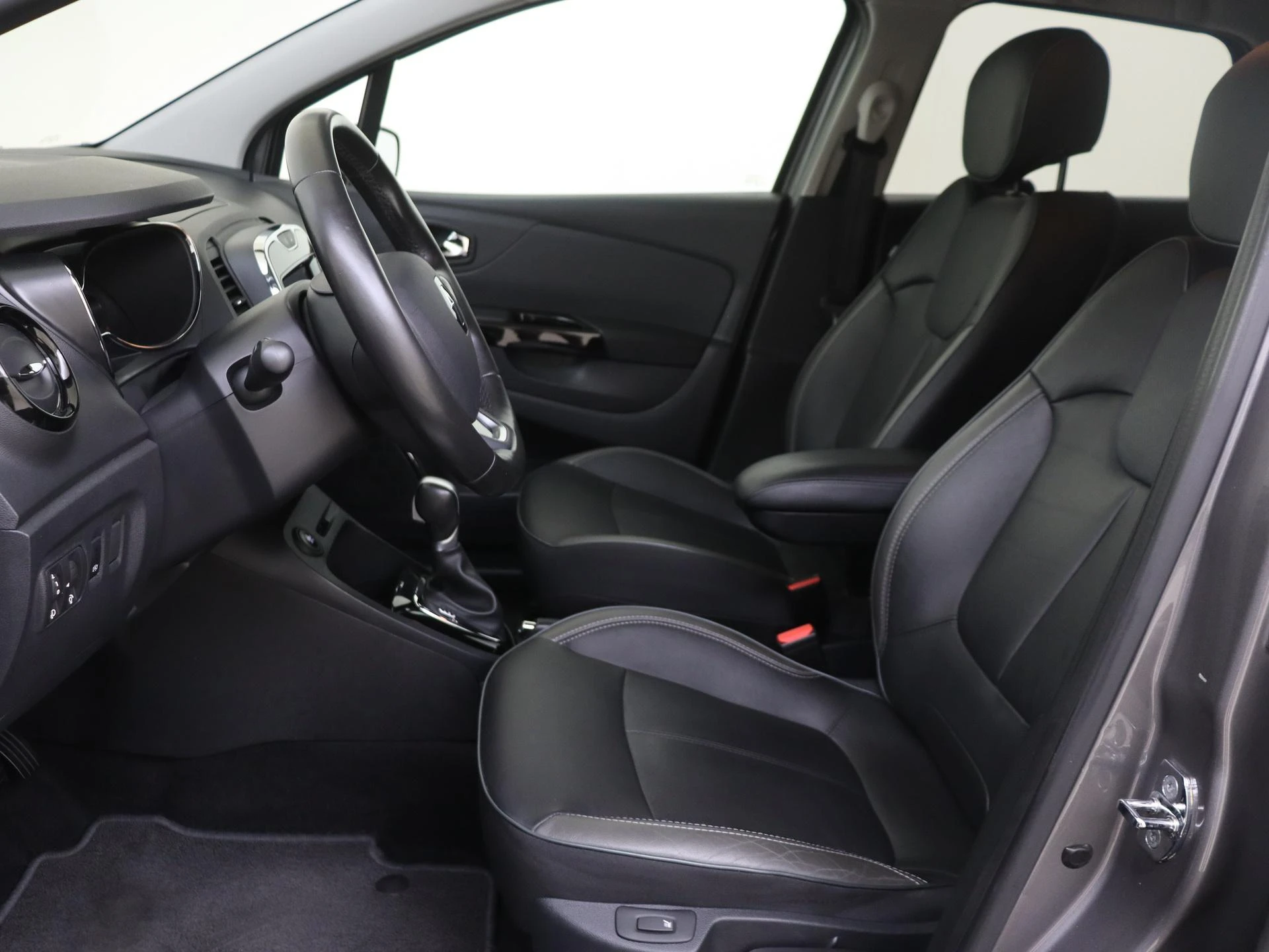 Renault-Captur-image-15