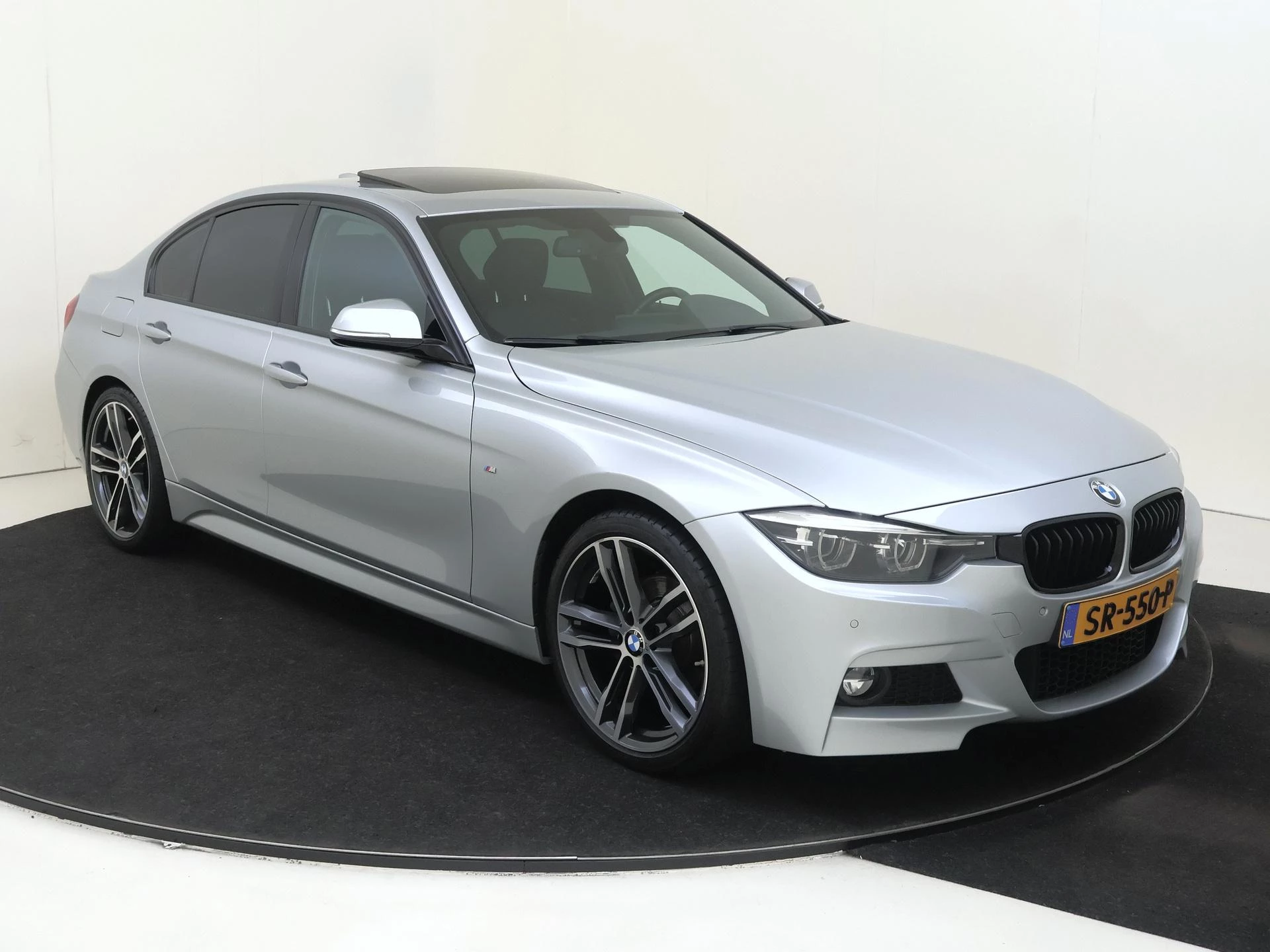 BMW 3 Serie 320i Edition M Sport Shadow Executive