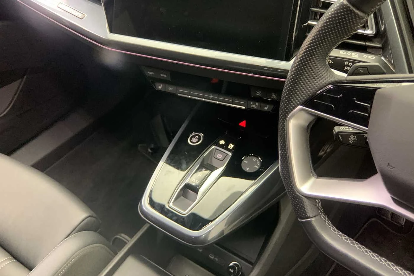 Audi-Q4 Sportback e-tron-image-7