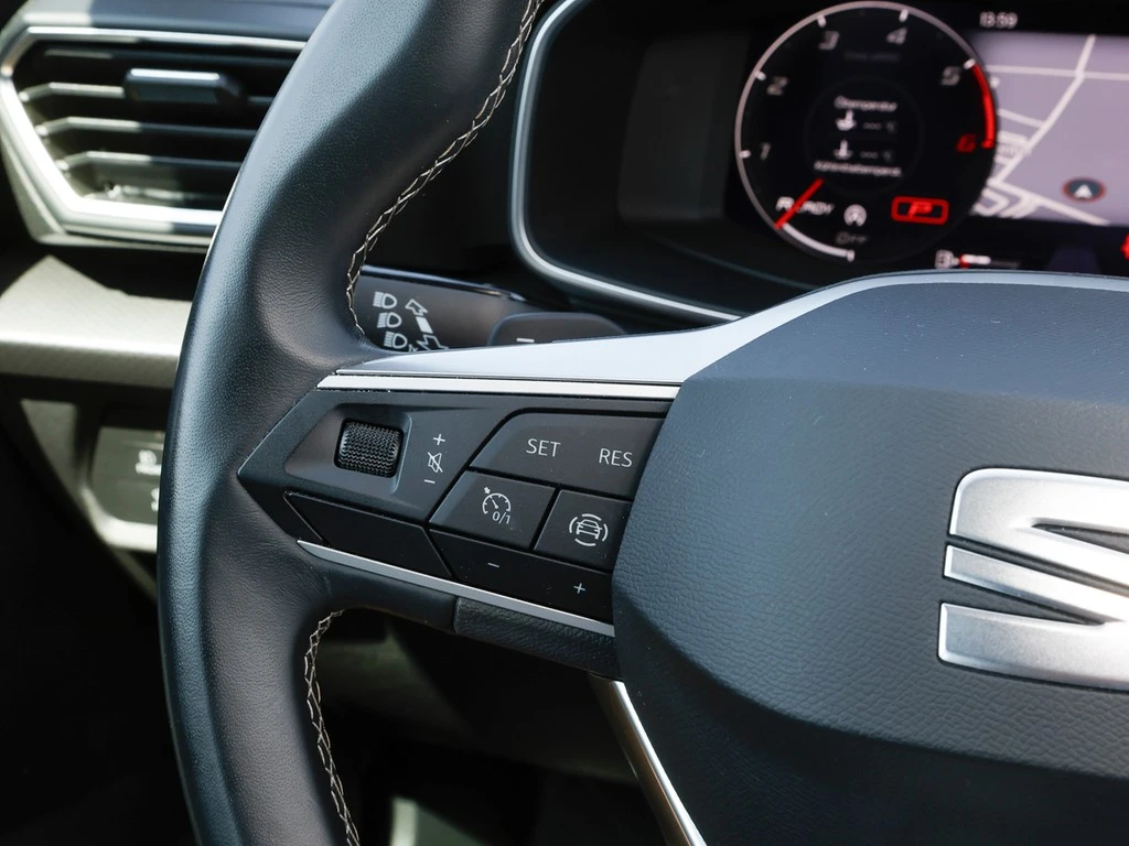 SEAT-Leon-image-15
