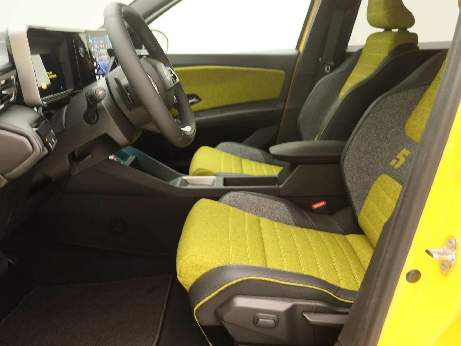 Renault-5-image-11