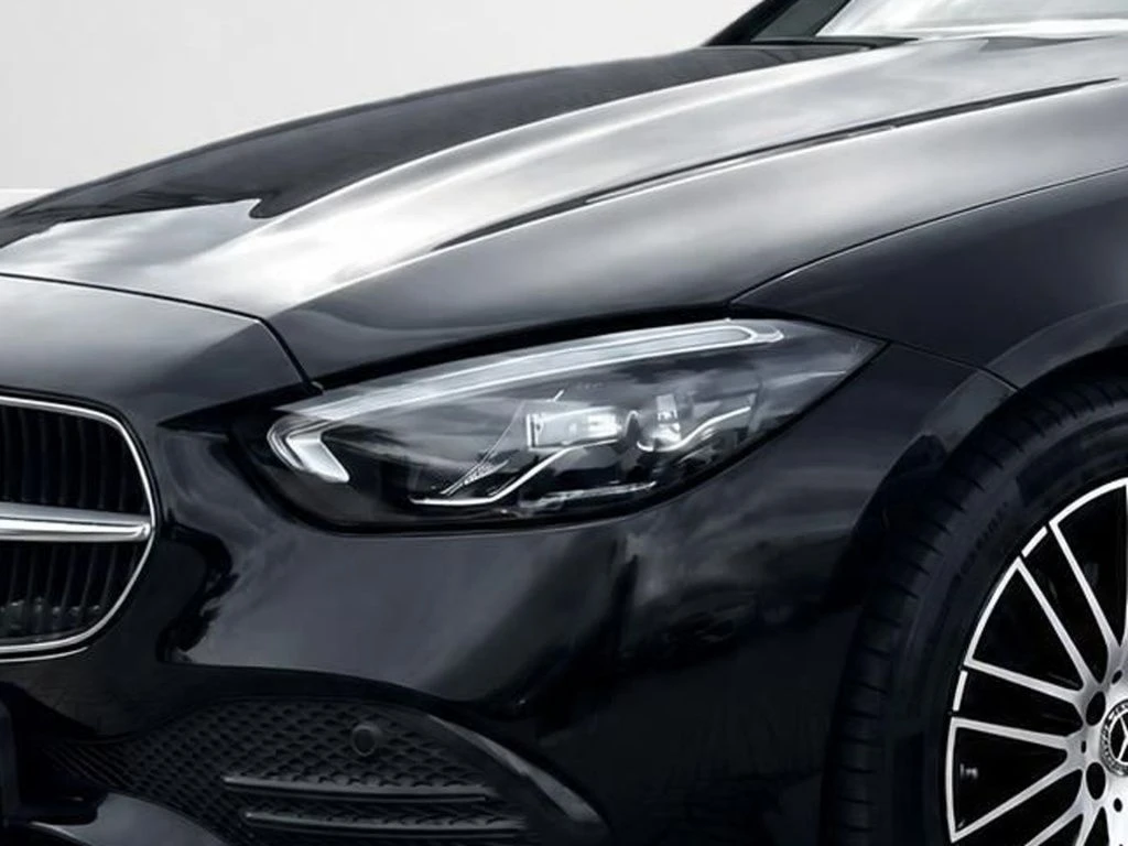 Mercedes-Benz-C-Klasse 220-image-4